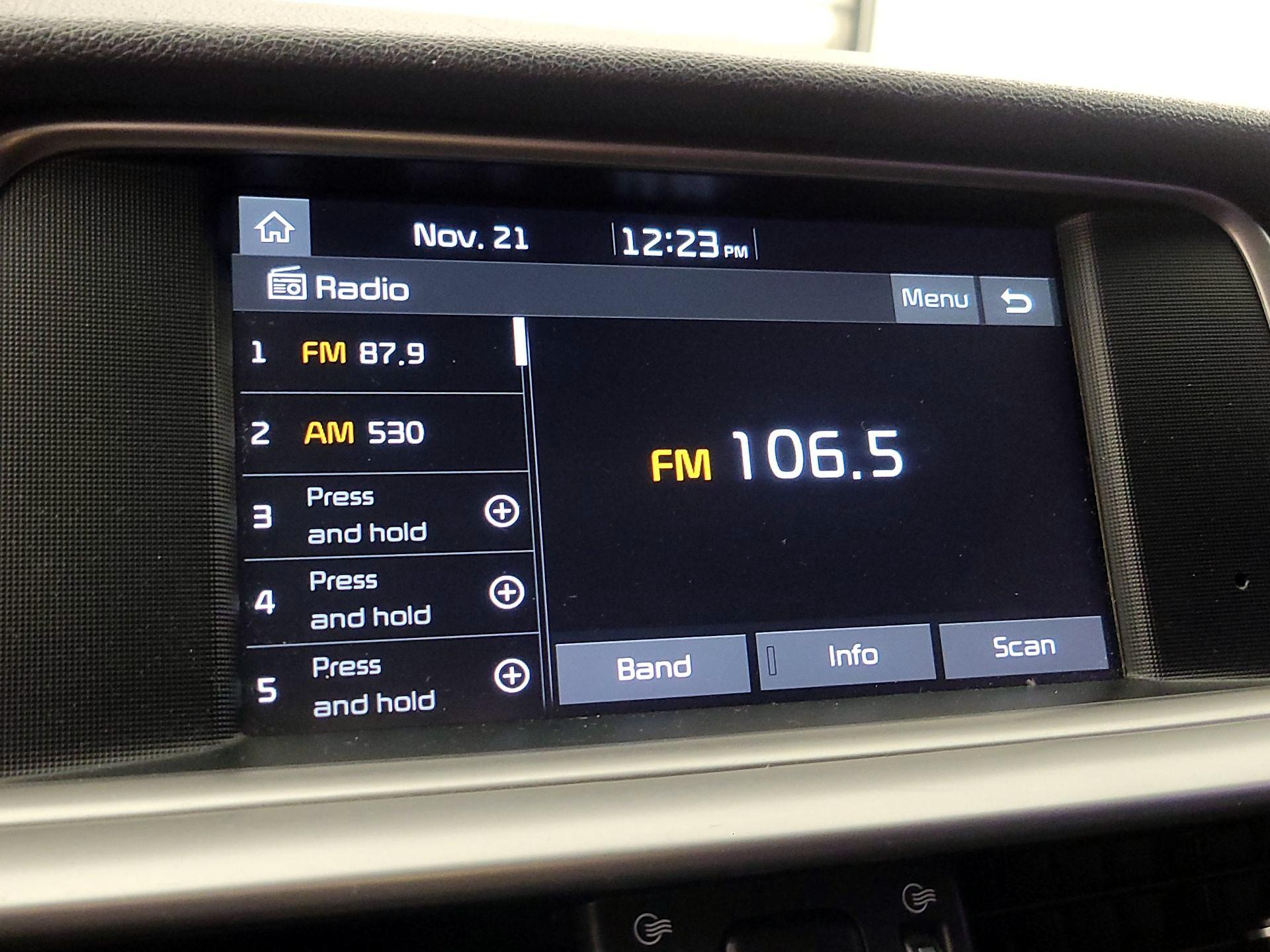 Thumbnail: 2019 Kia Optima - 15