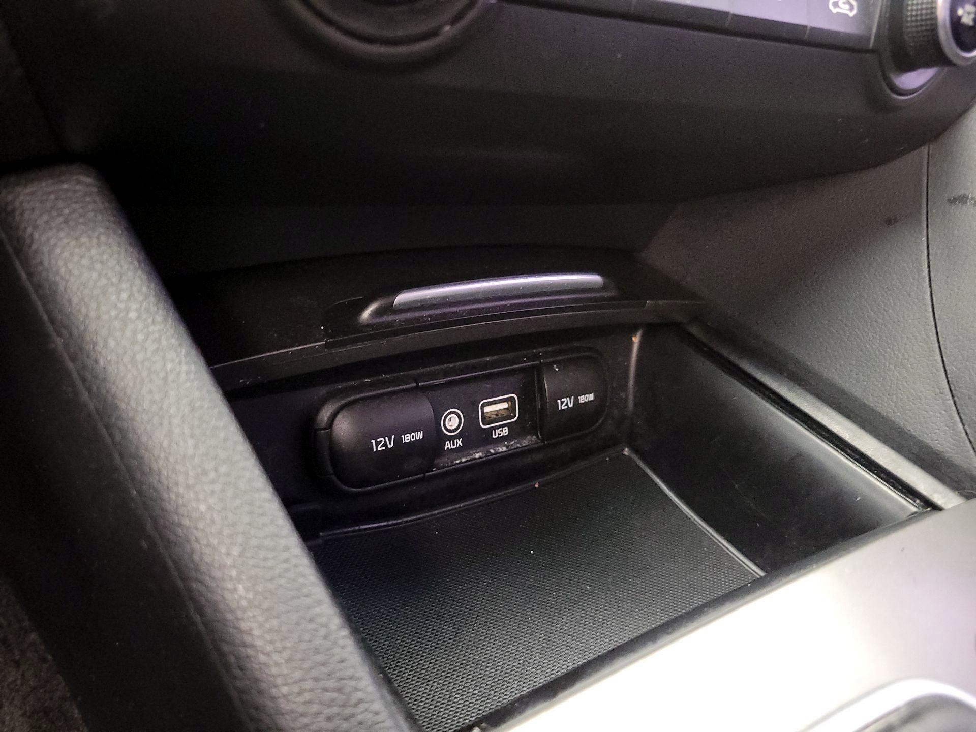 Thumbnail: 2019 Kia Optima - 18