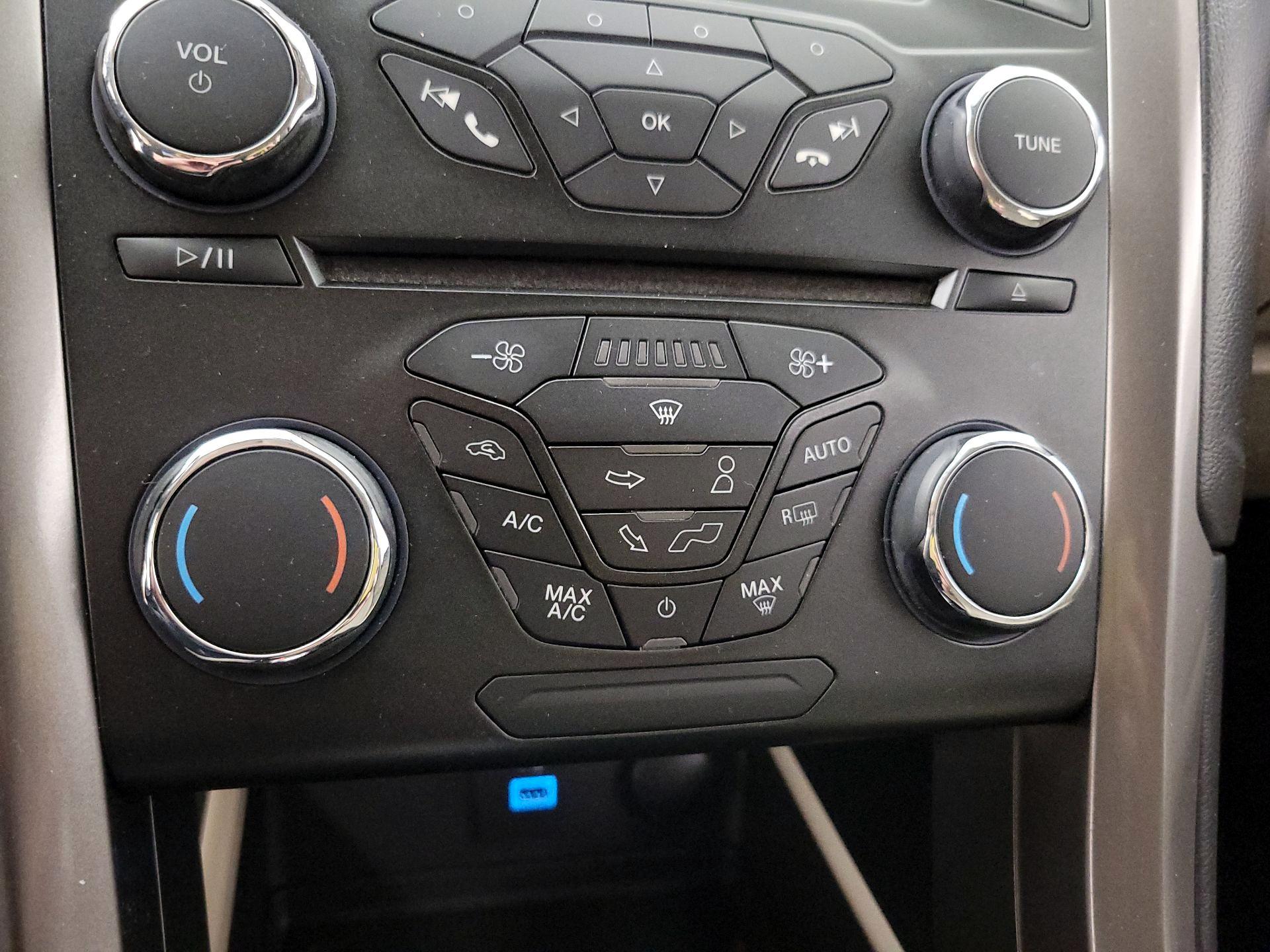 Thumbnail: 2018 Ford Fusion - 16