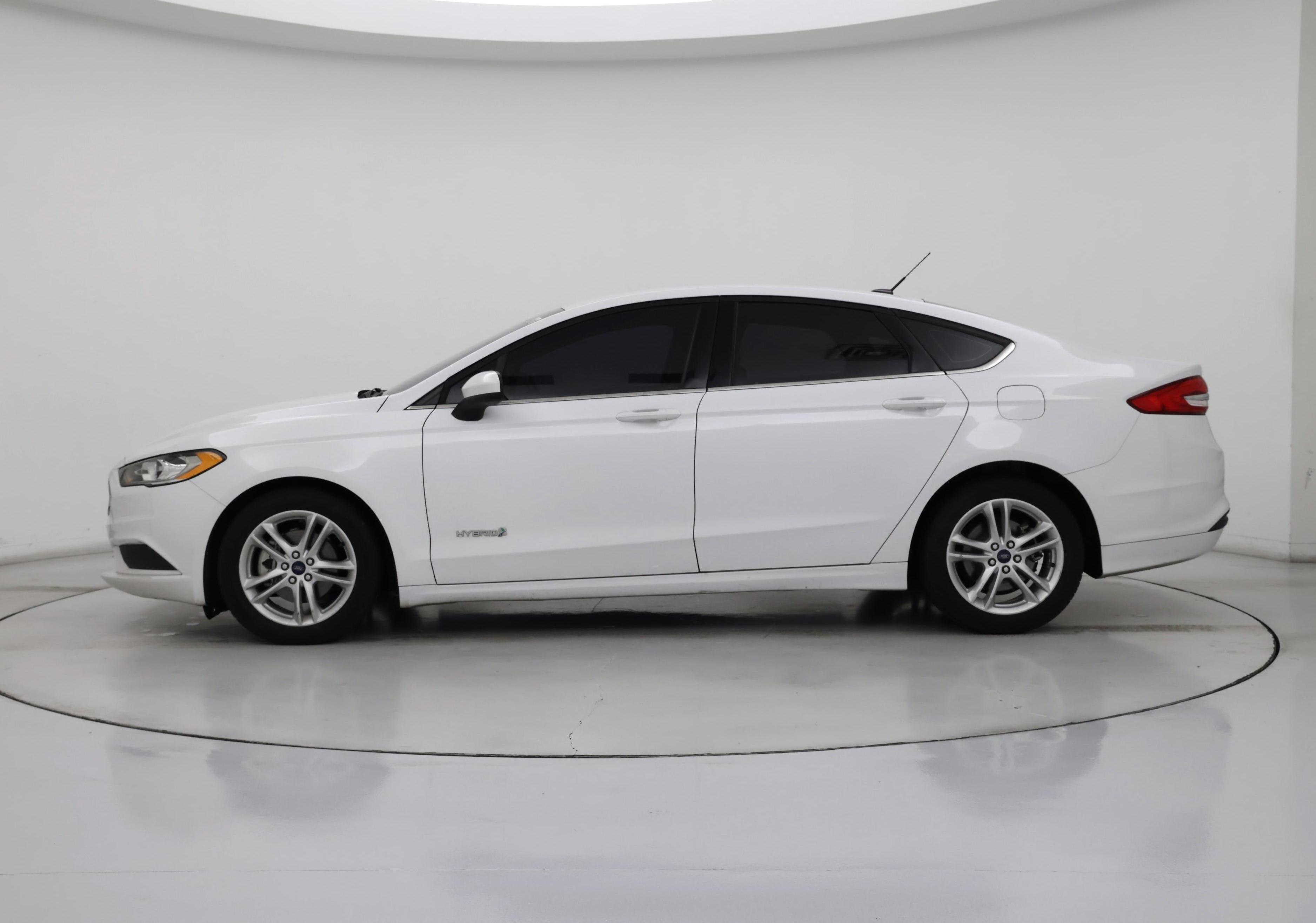 Thumbnail: 2018 Ford Fusion - 3