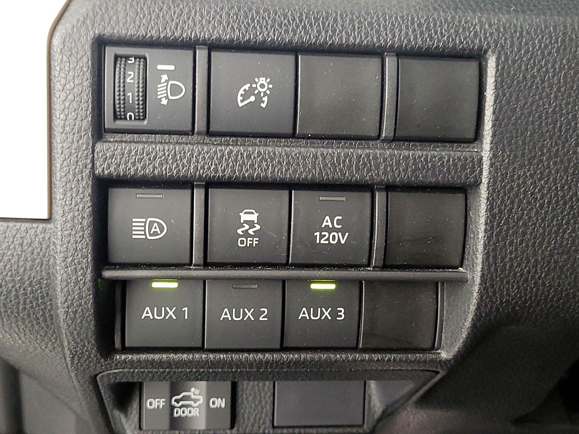 Thumbnail: 2024 Toyota Tacoma - 13