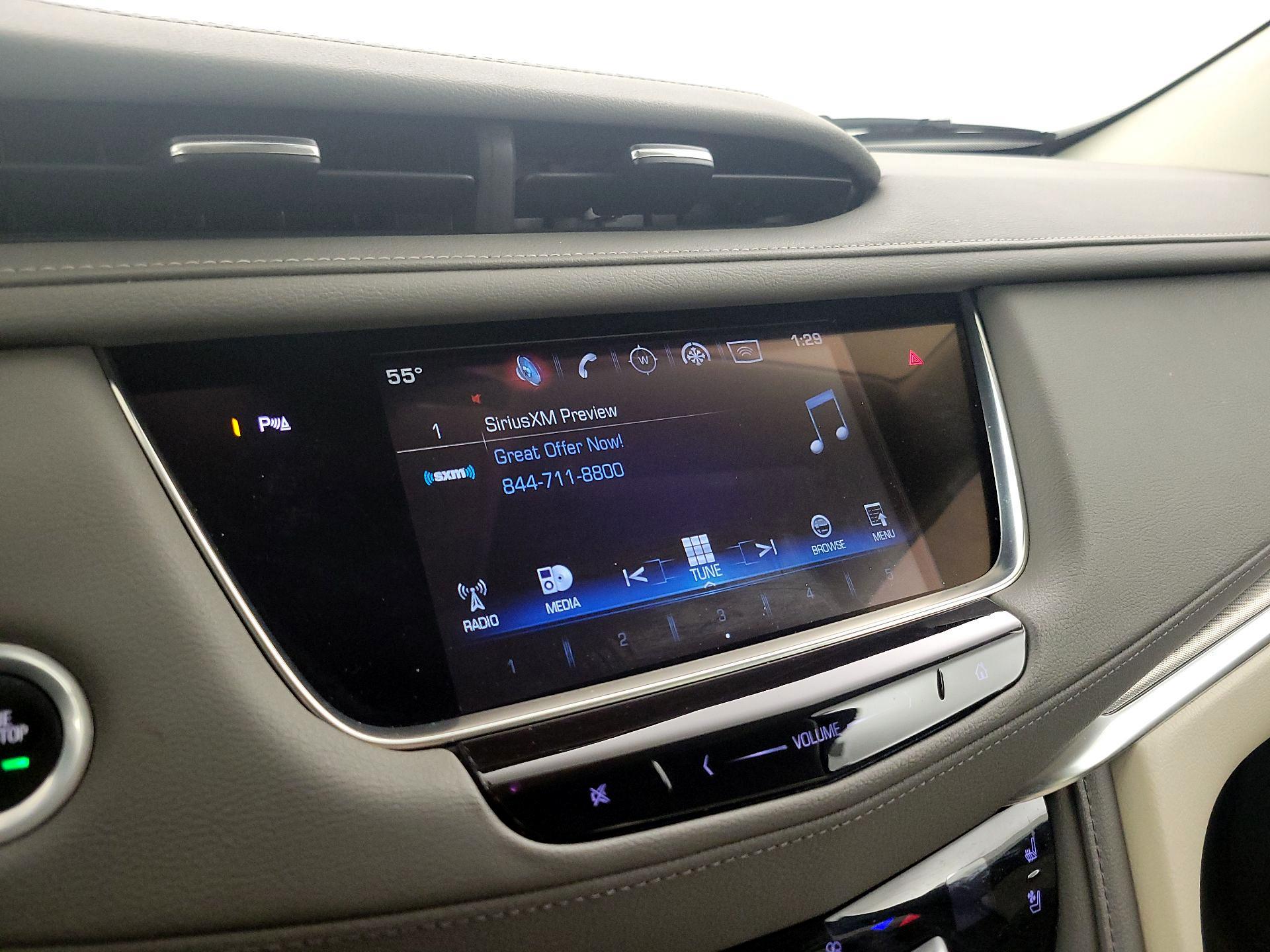 Thumbnail: 2017 Cadillac XT5 - 16