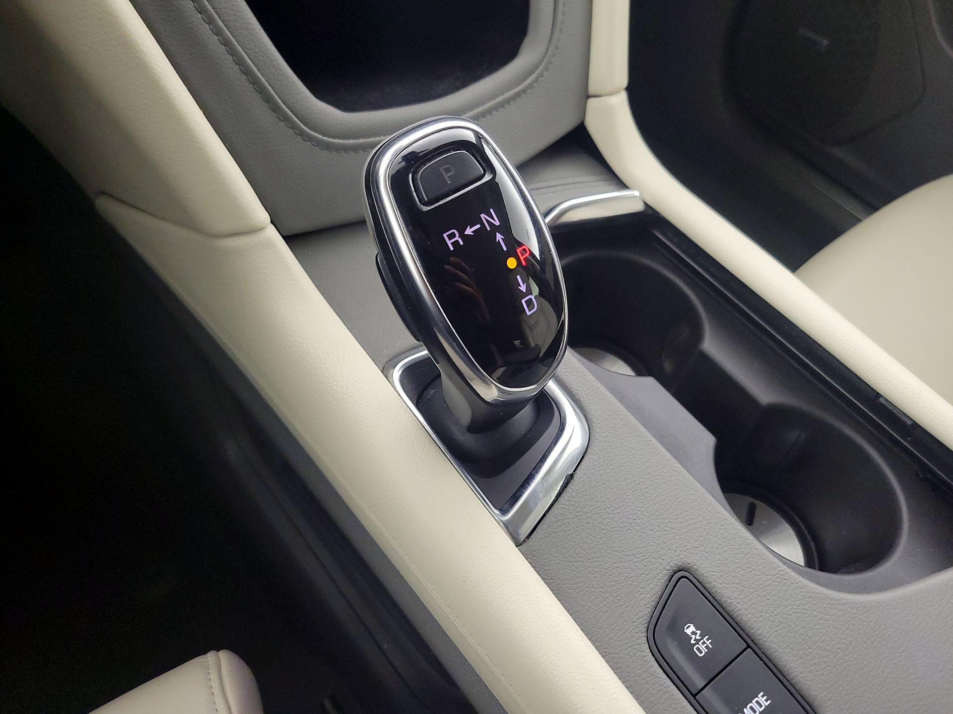 Thumbnail: 2017 Cadillac XT5 - 18