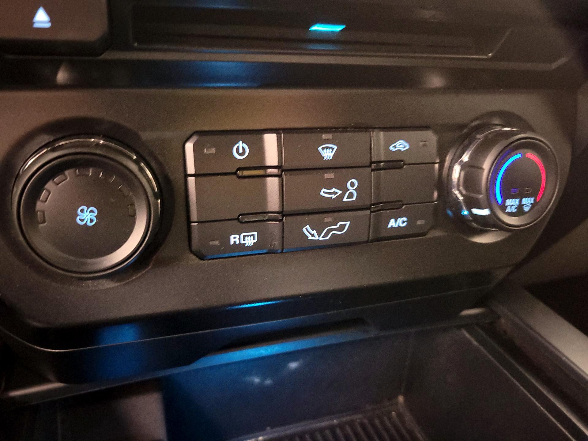 Thumbnail: 2017 Ford F-150 - 16