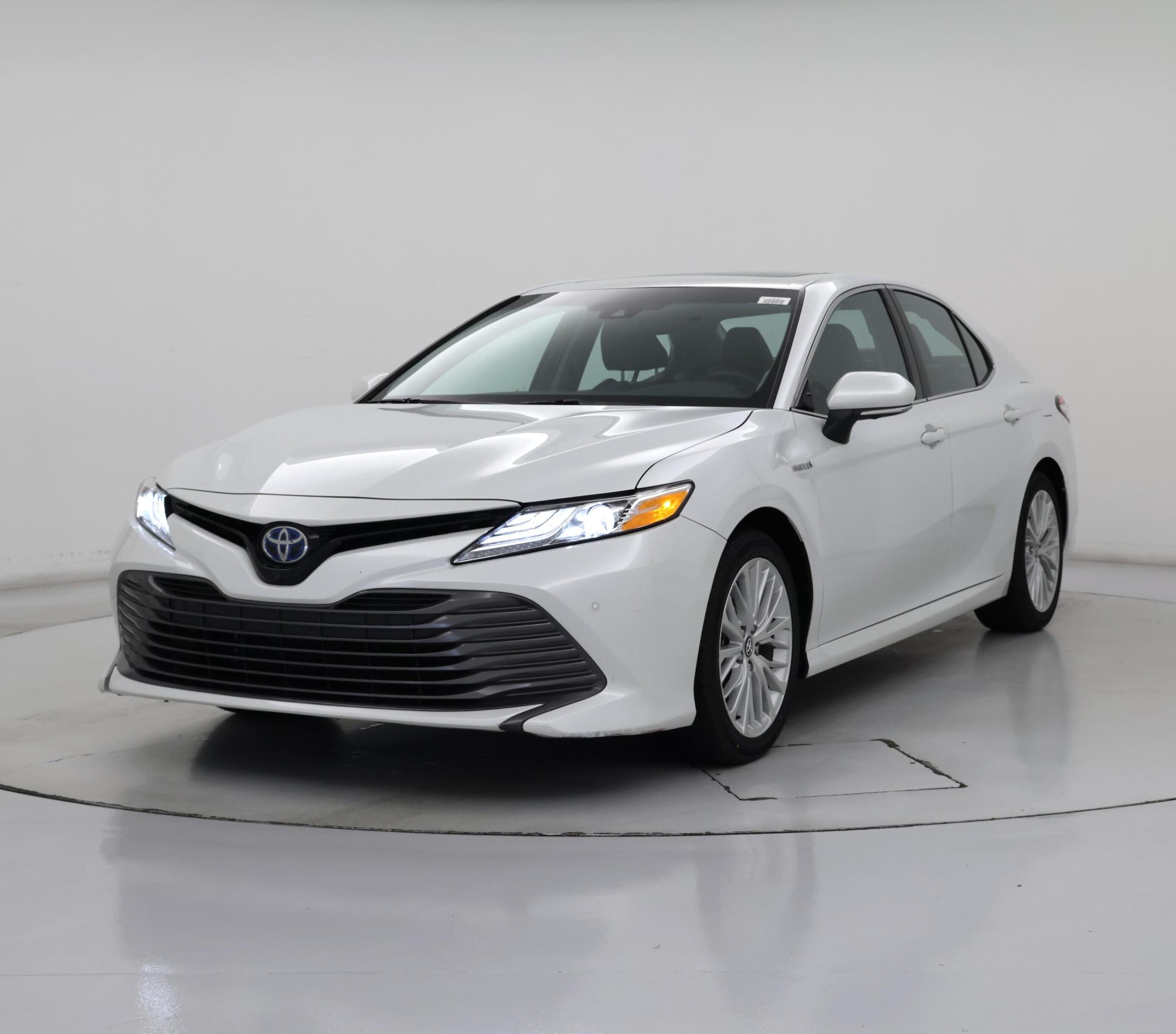 Thumbnail: 2018 Toyota Camry - 4