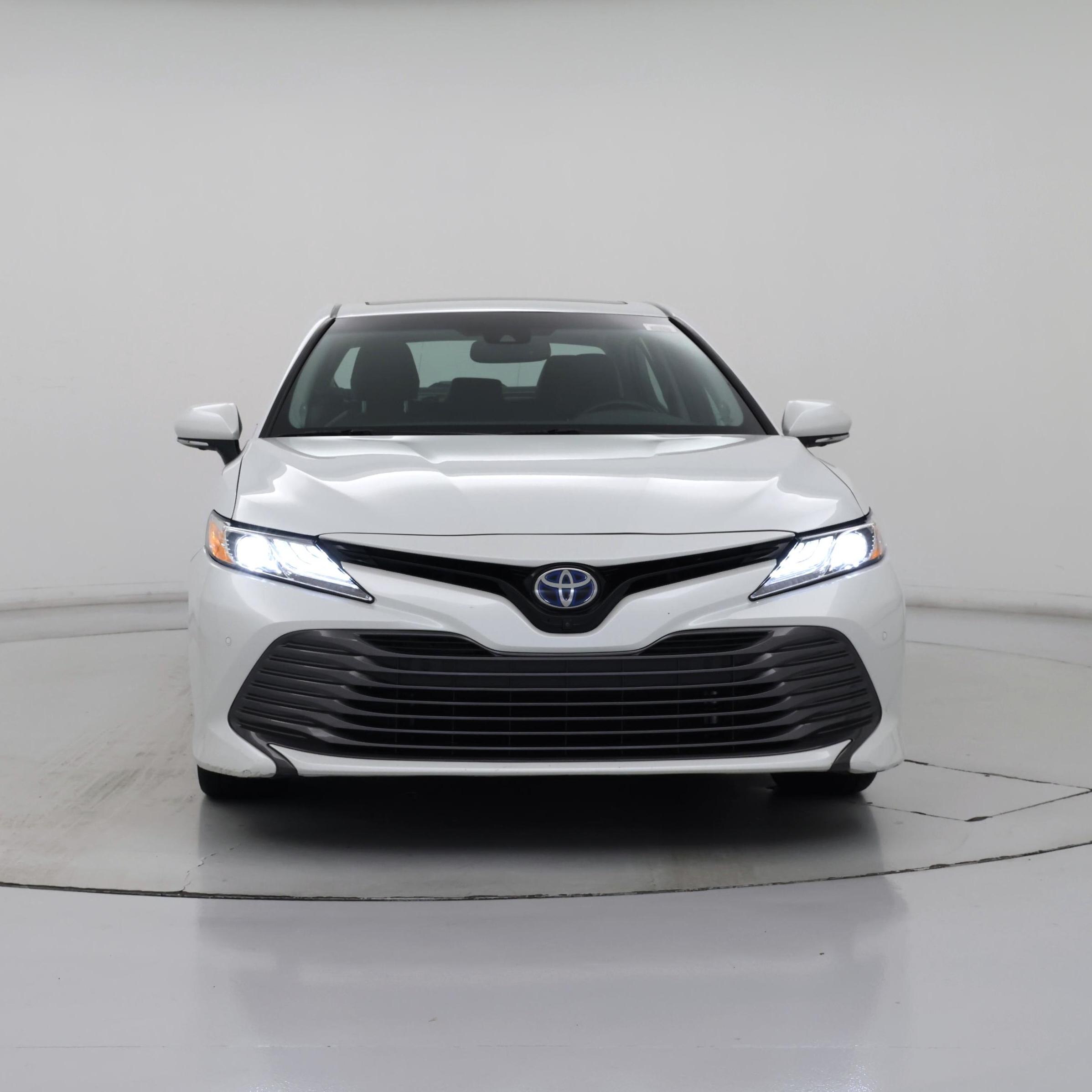 Thumbnail: 2018 Toyota Camry - 5