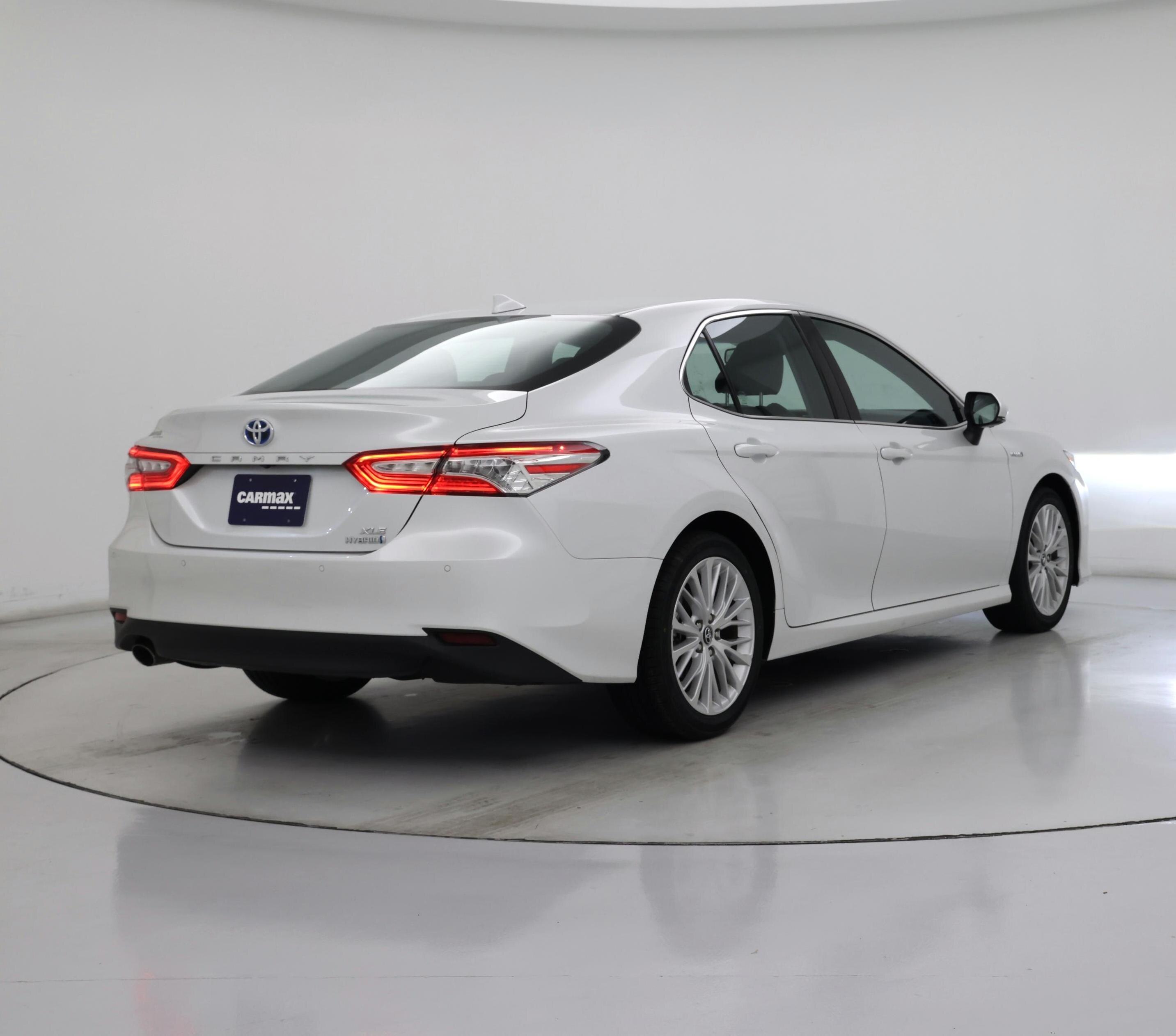 Thumbnail: 2018 Toyota Camry - 8