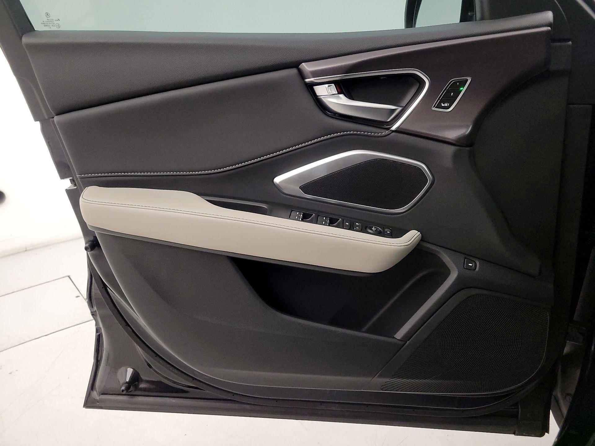 Thumbnail: 2025 Acura RDX - 12