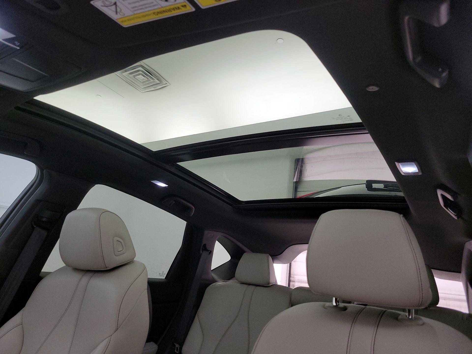 Thumbnail: 2025 Acura RDX - 19