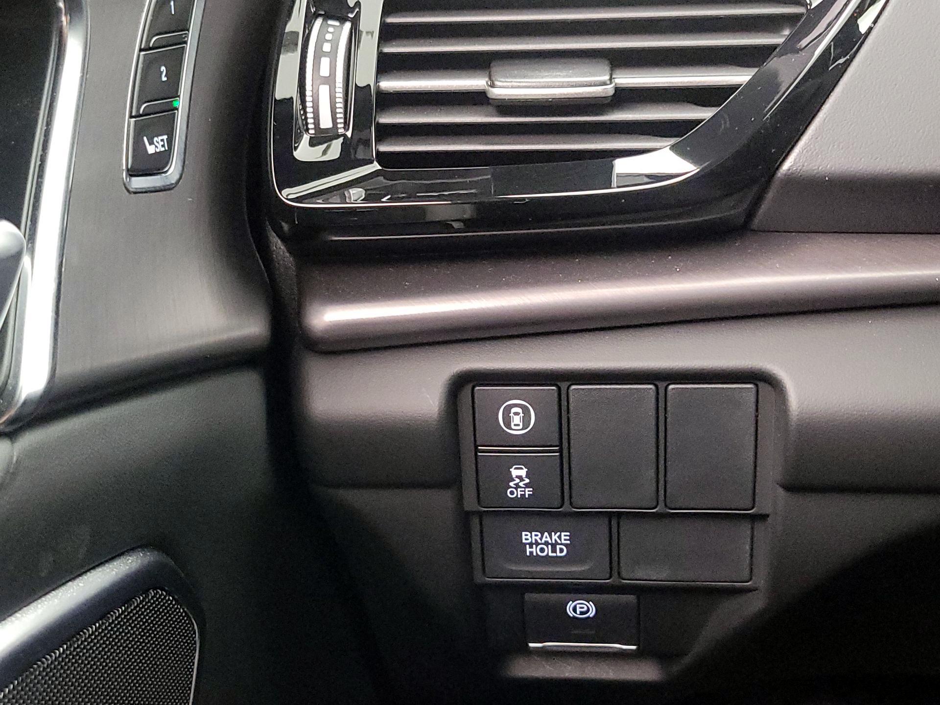 Thumbnail: 2025 Acura RDX - 13