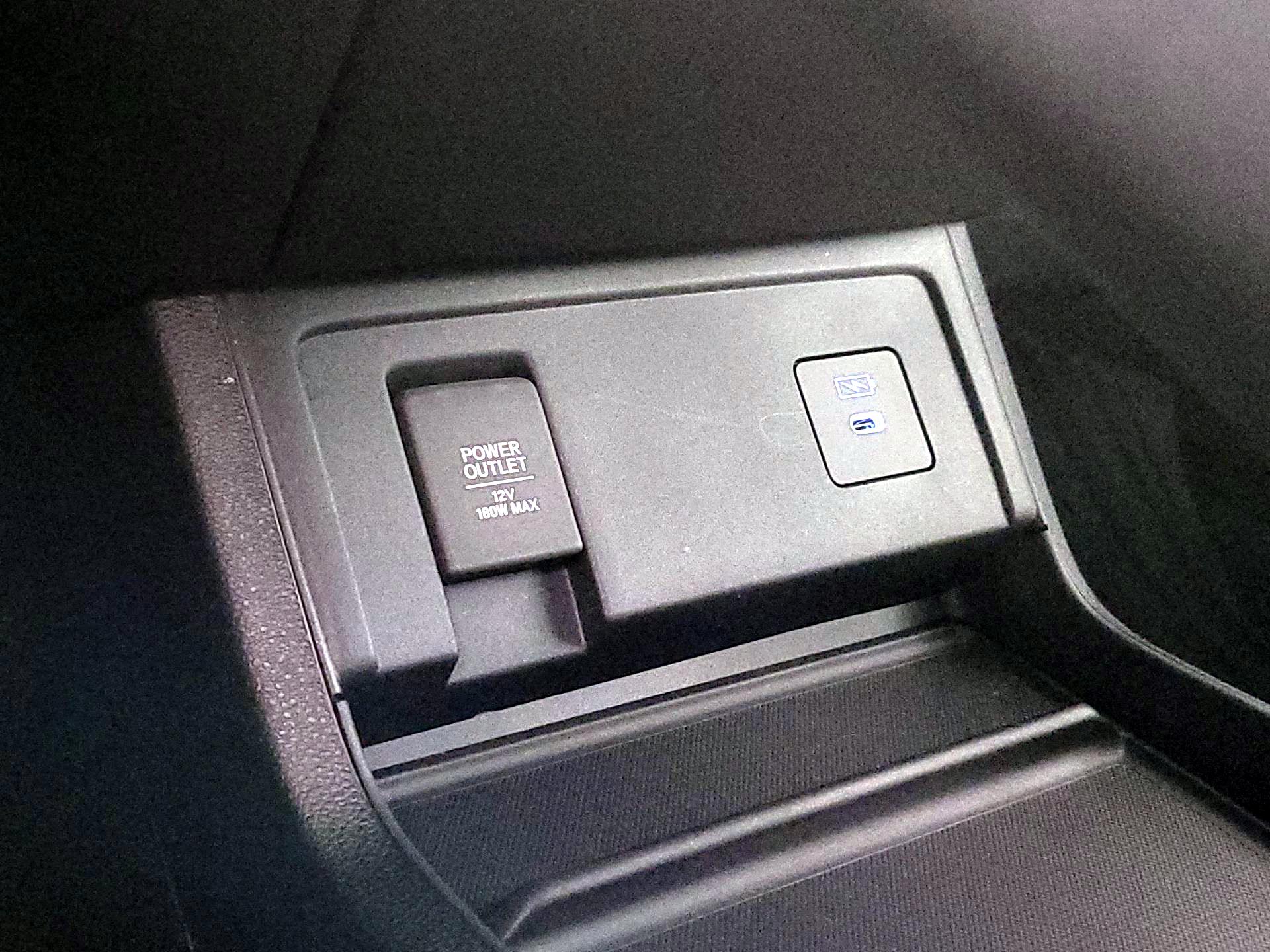 Thumbnail: 2025 Acura RDX - 18