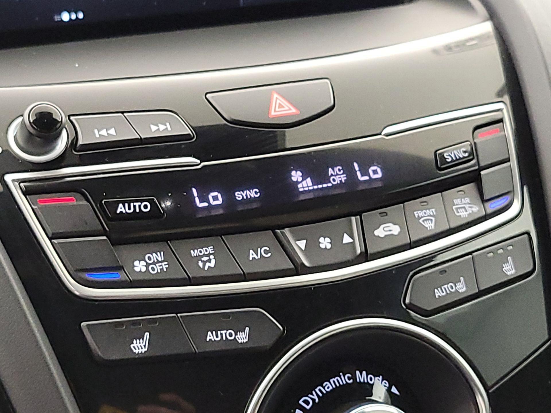 Thumbnail: 2025 Acura RDX - 16