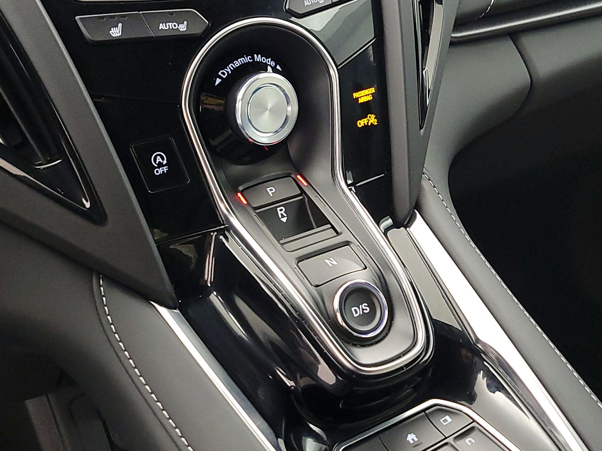 Thumbnail: 2025 Acura RDX - 17