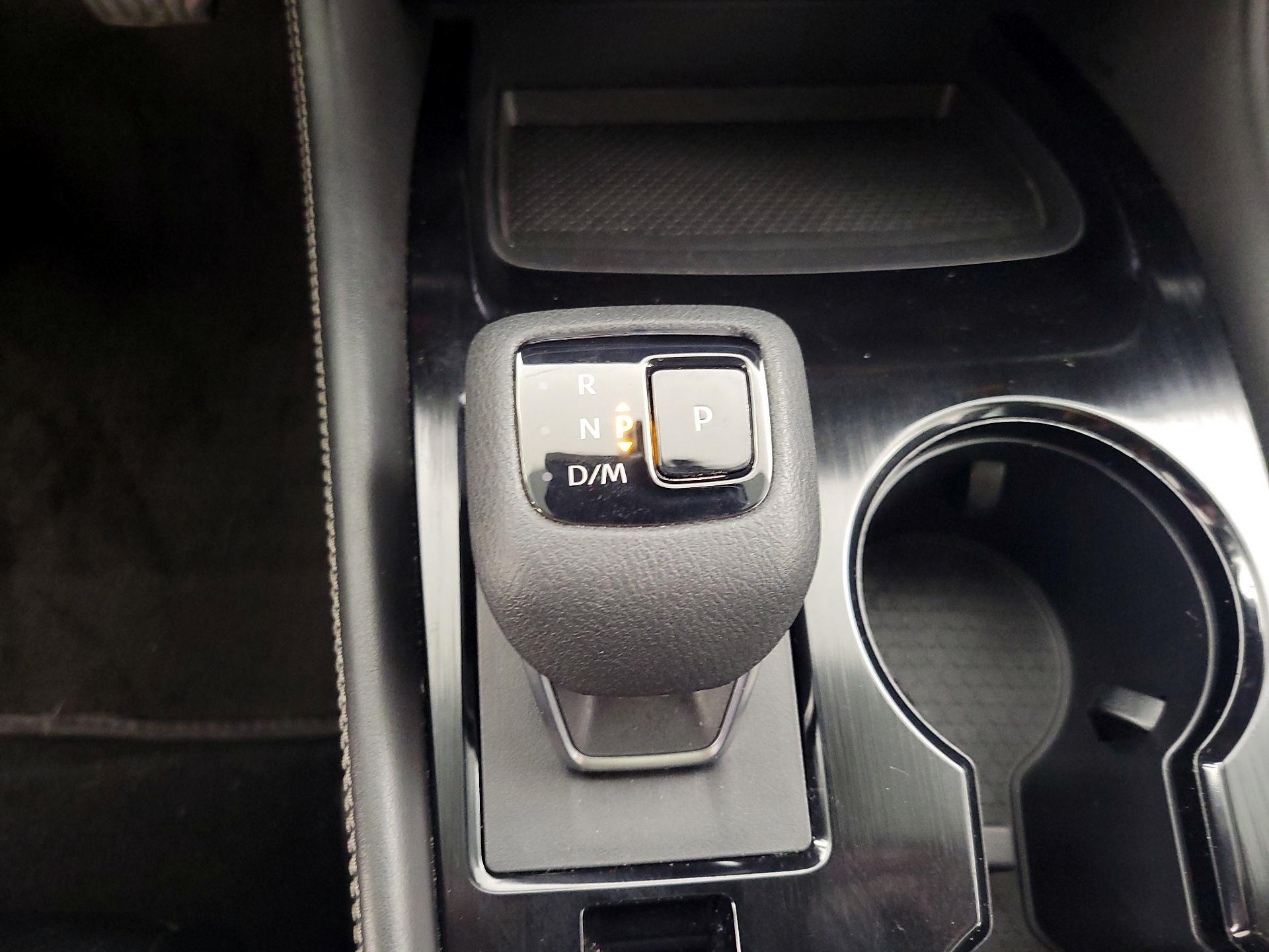 Thumbnail: 2022 Nissan Rogue - 18