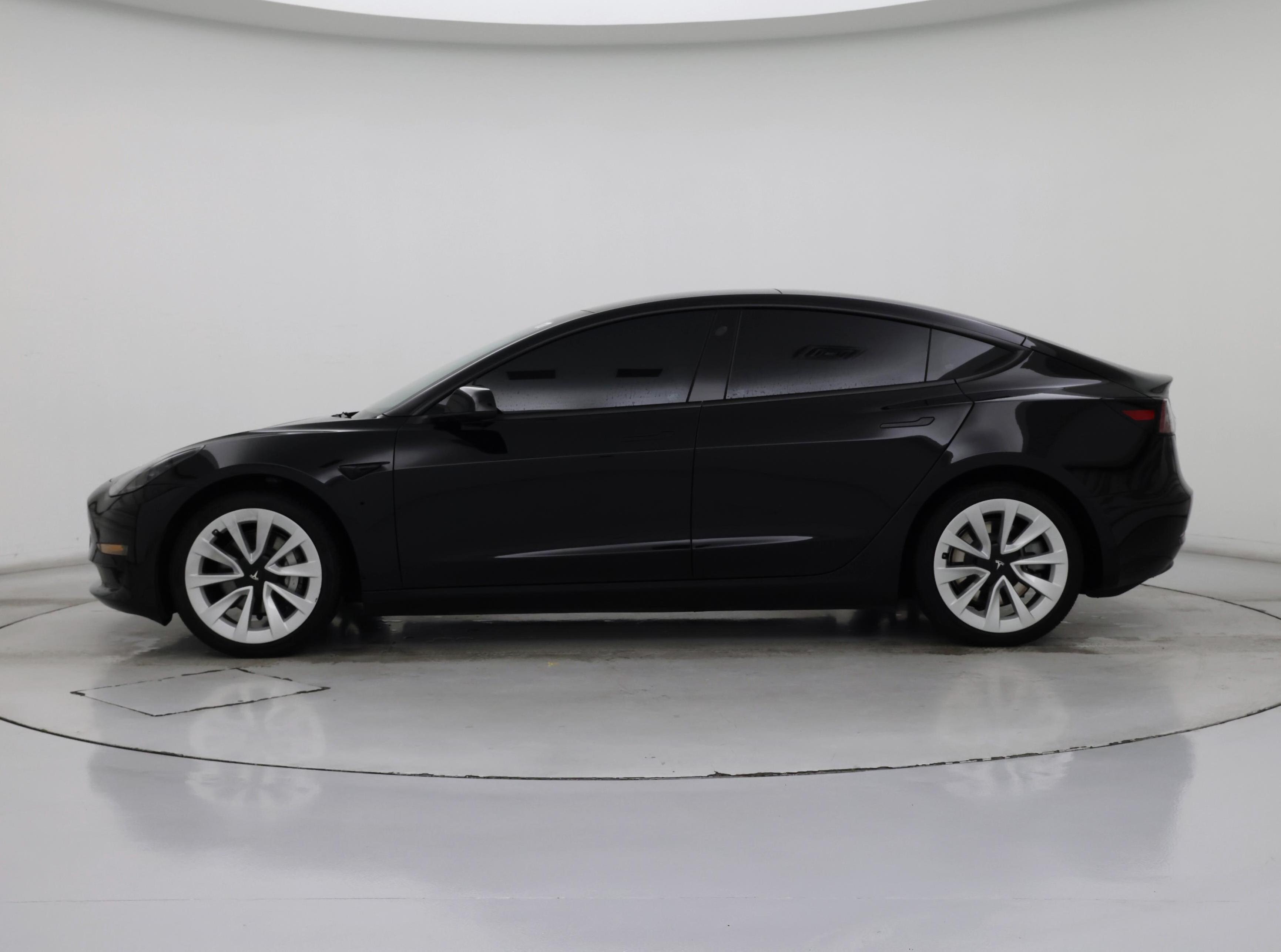 Thumbnail: 2022 Tesla Model 3 - 3