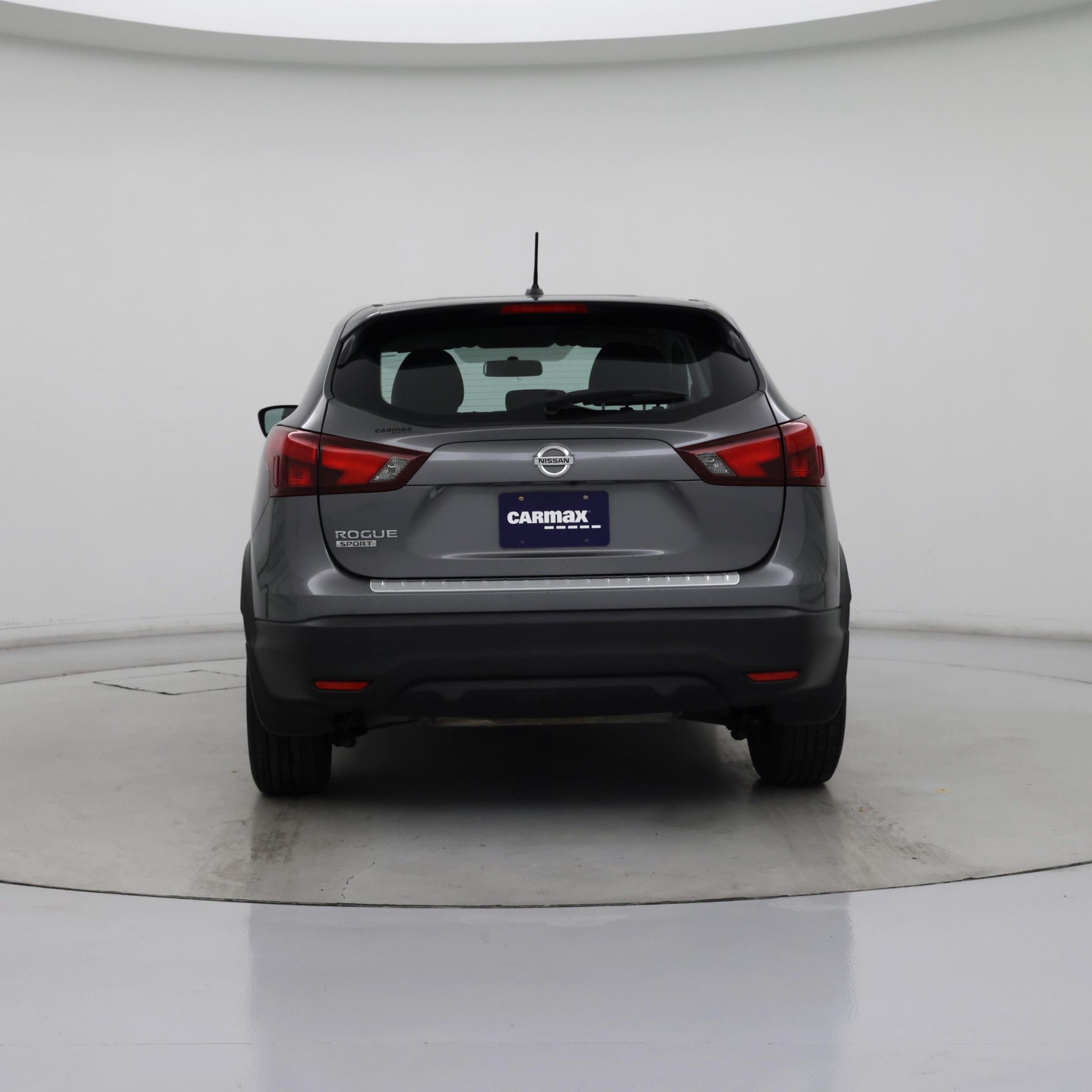 Thumbnail: 2017 Nissan Rogue Sport - 6