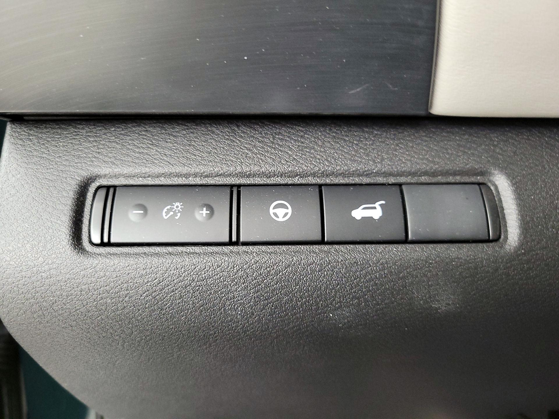 Thumbnail: 2025 Nissan Pathfinder - 13