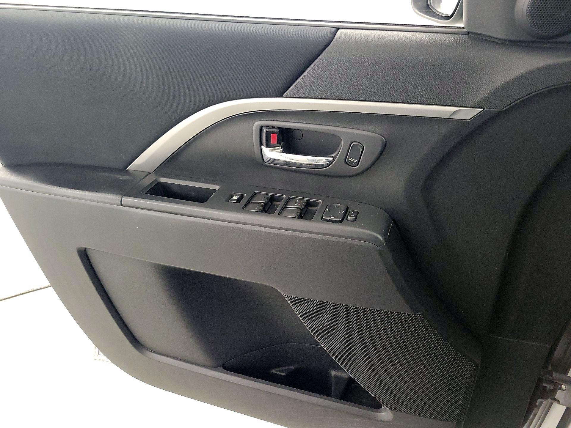 Thumbnail: 2014 Mazda Mazda5 - 12