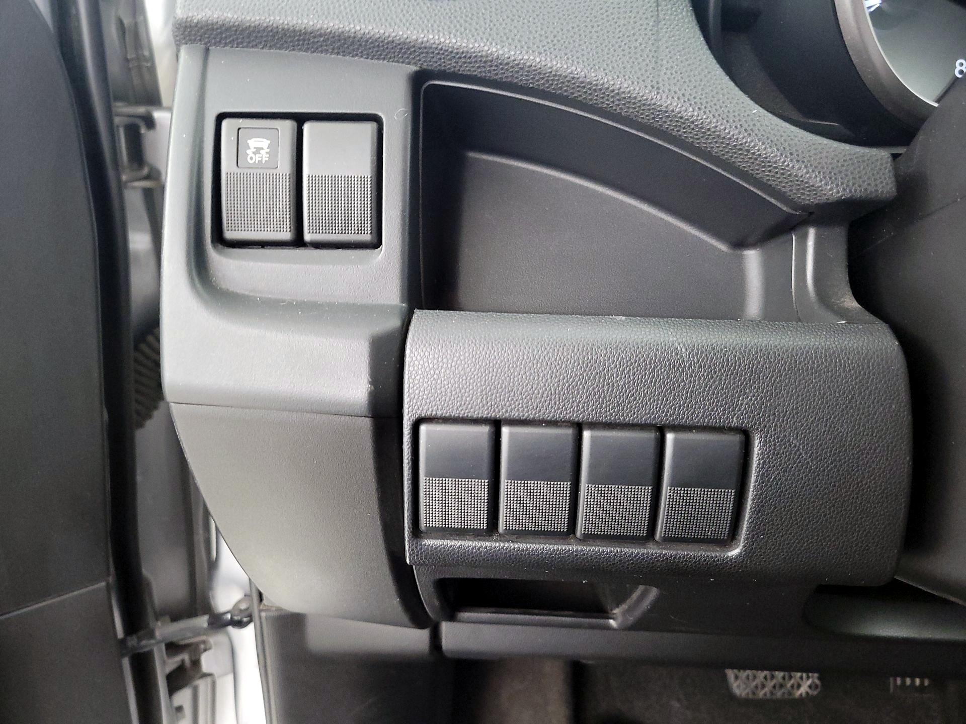 Thumbnail: 2014 Mazda Mazda5 - 13