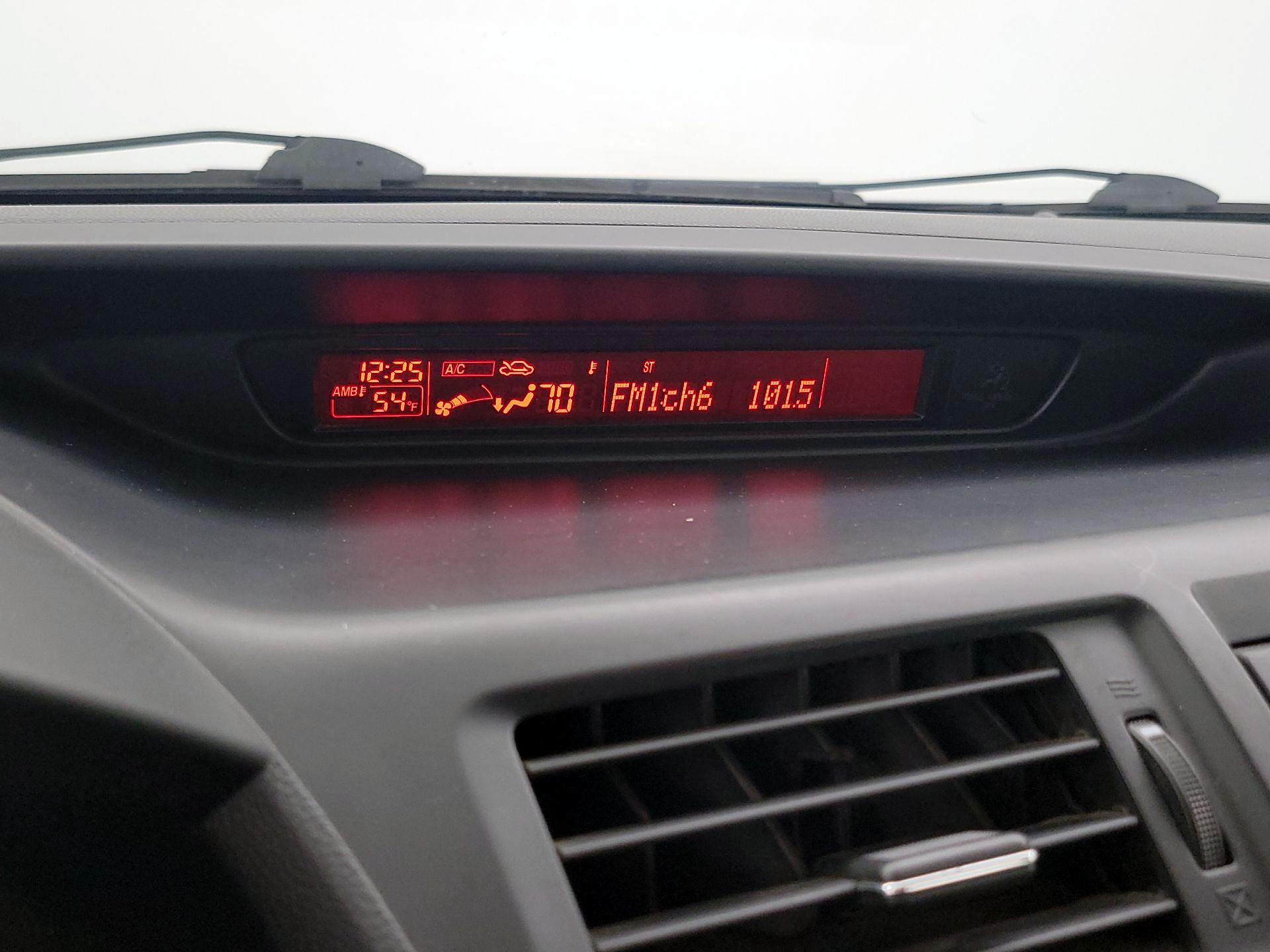 Thumbnail: 2014 Mazda Mazda5 - 14