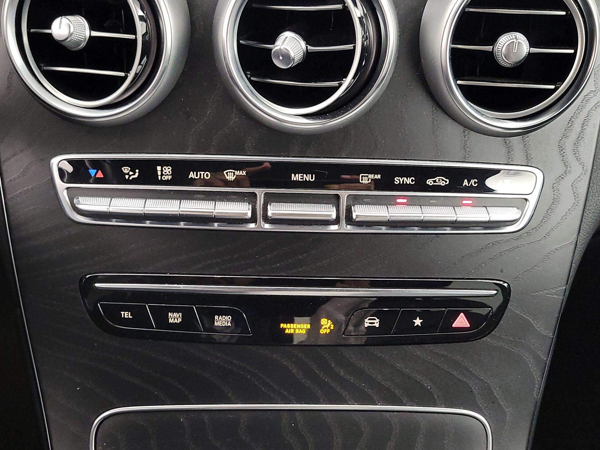 Thumbnail: 2021 Mercedes-Benz GLC - 16