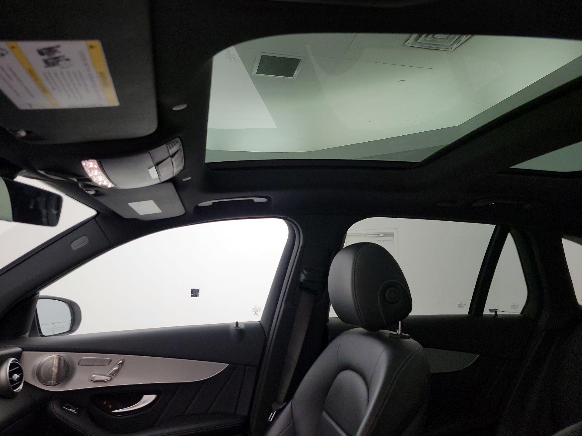 Thumbnail: 2021 Mercedes-Benz GLC - 18