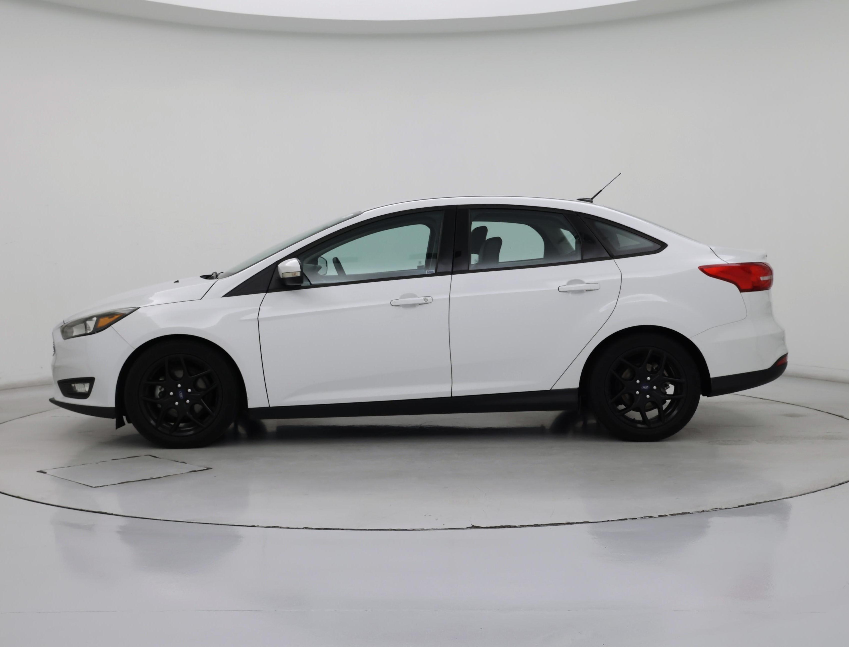 Thumbnail: 2016 Ford Focus - 3