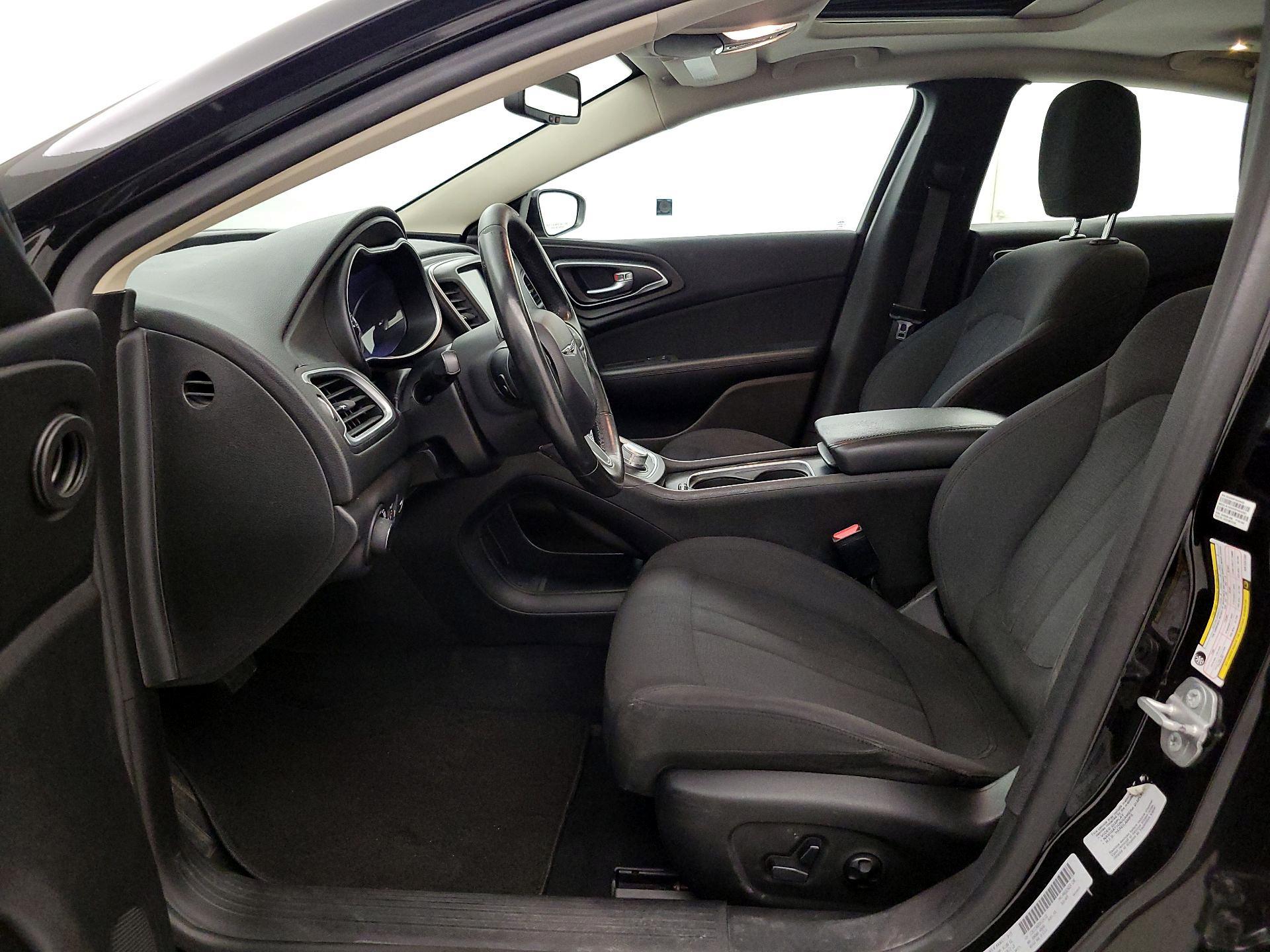 Thumbnail: 2016 Chrysler 200 - 11