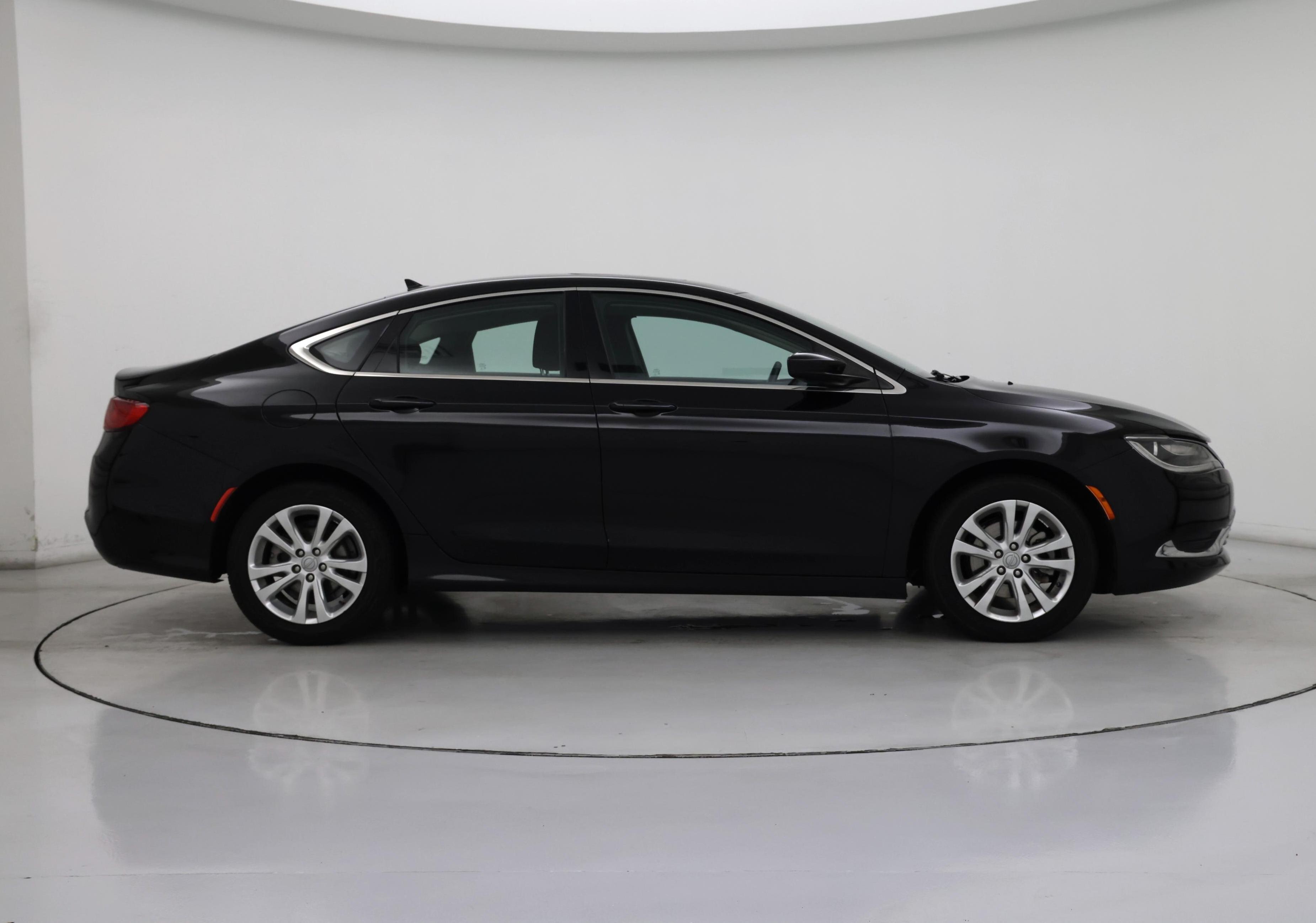 Thumbnail: 2016 Chrysler 200 - 7