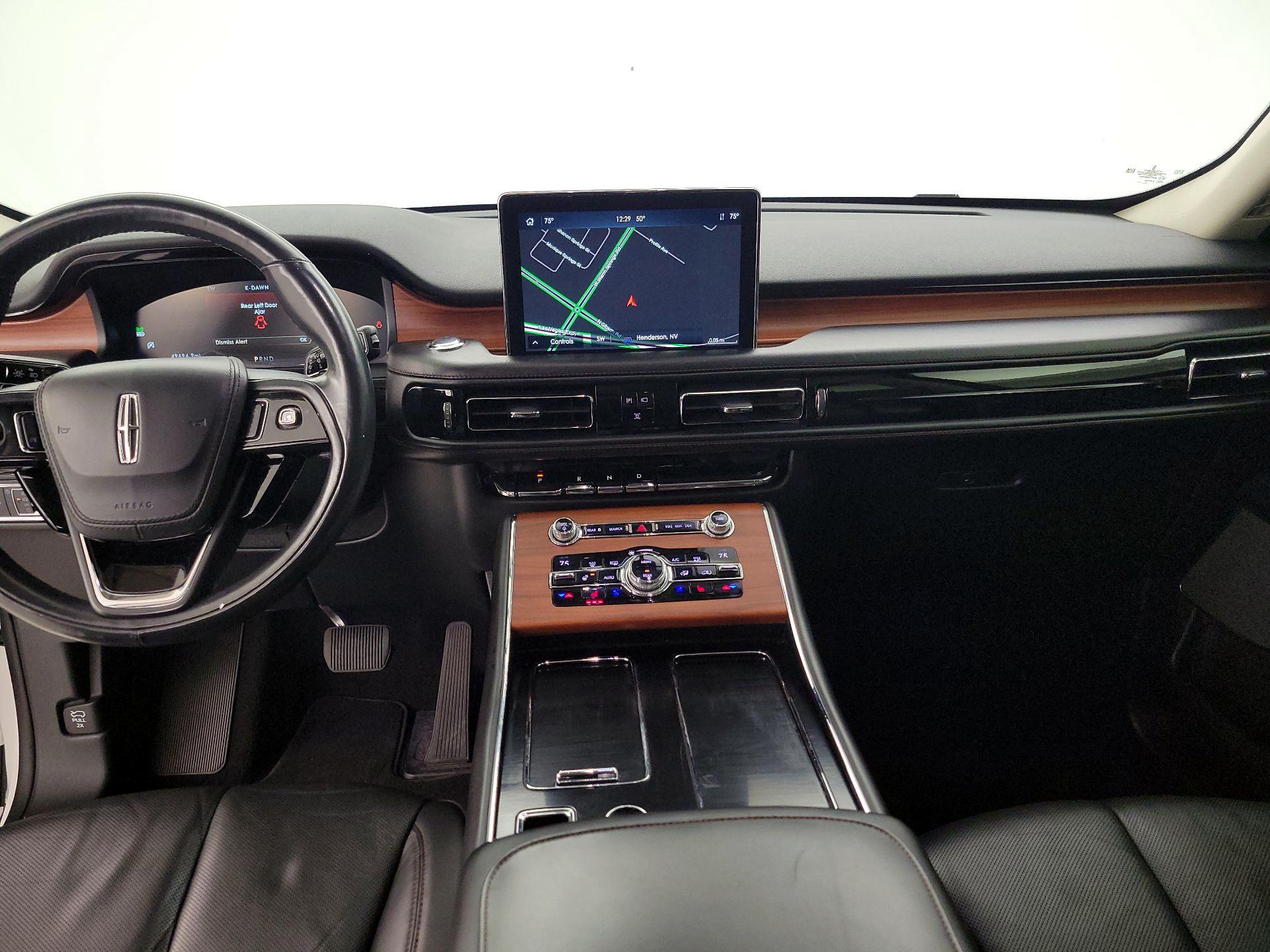 Thumbnail: 2020 Lincoln Aviator - 9