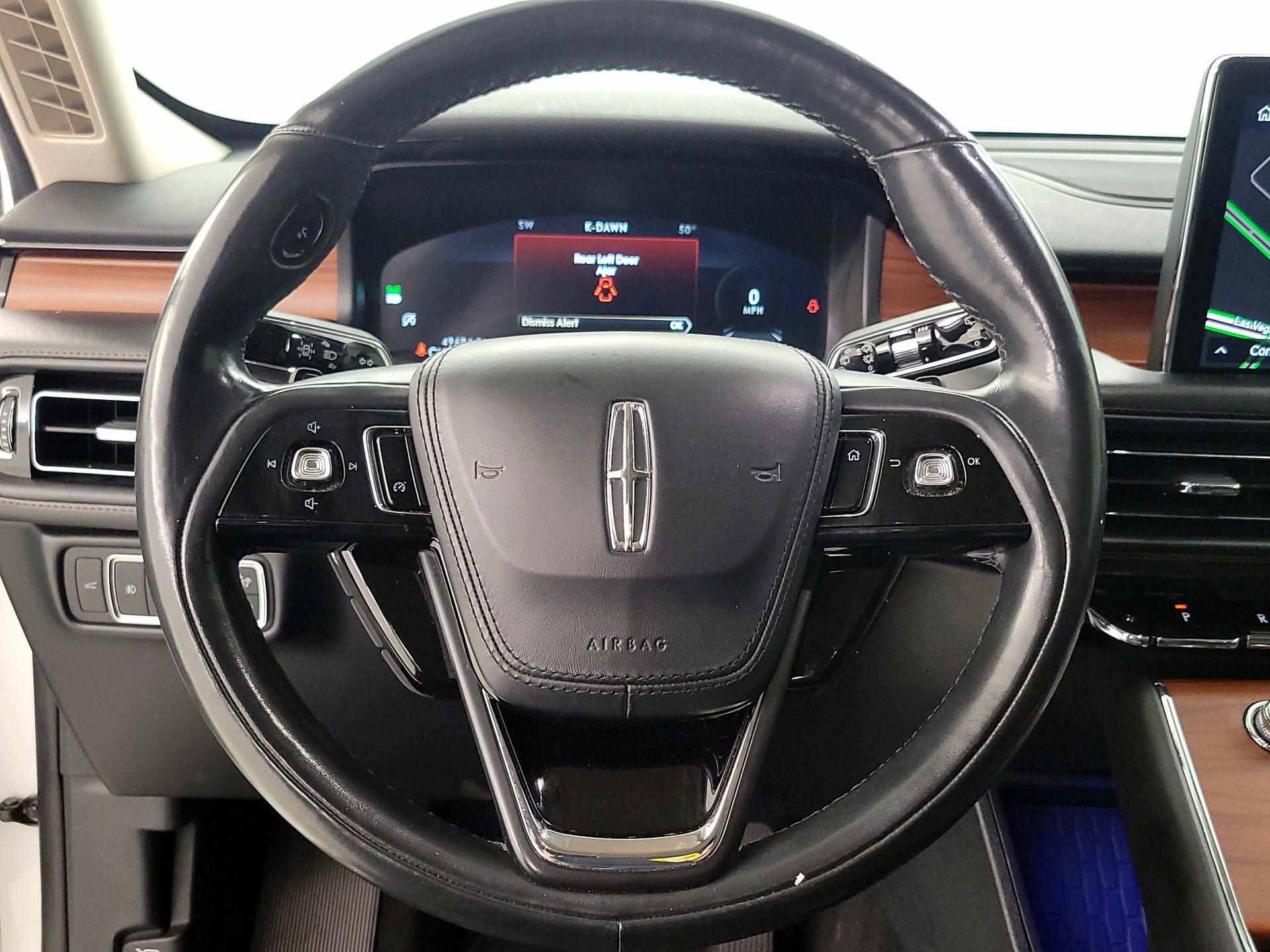 Thumbnail: 2020 Lincoln Aviator - 10