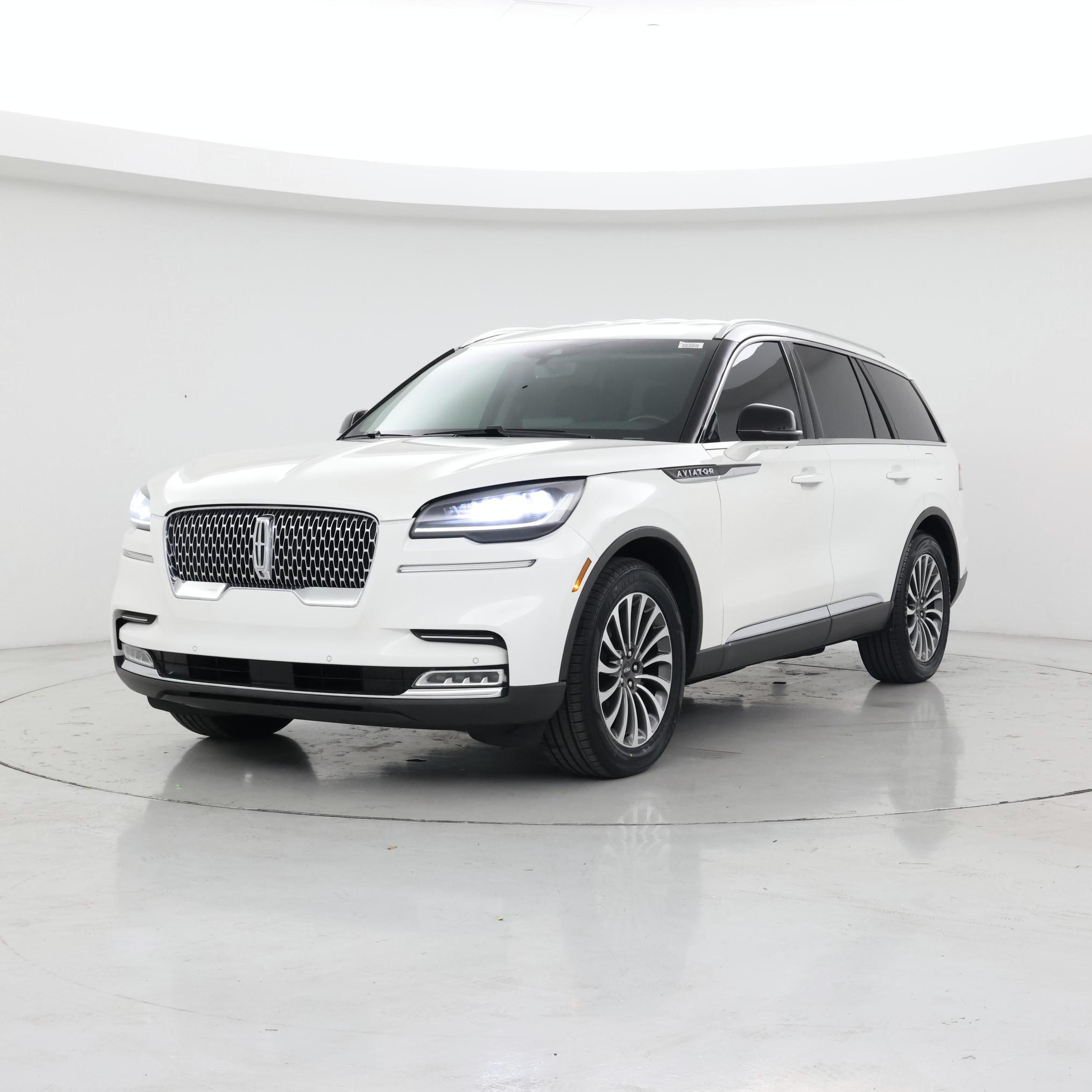 Thumbnail: 2020 Lincoln Aviator - 4