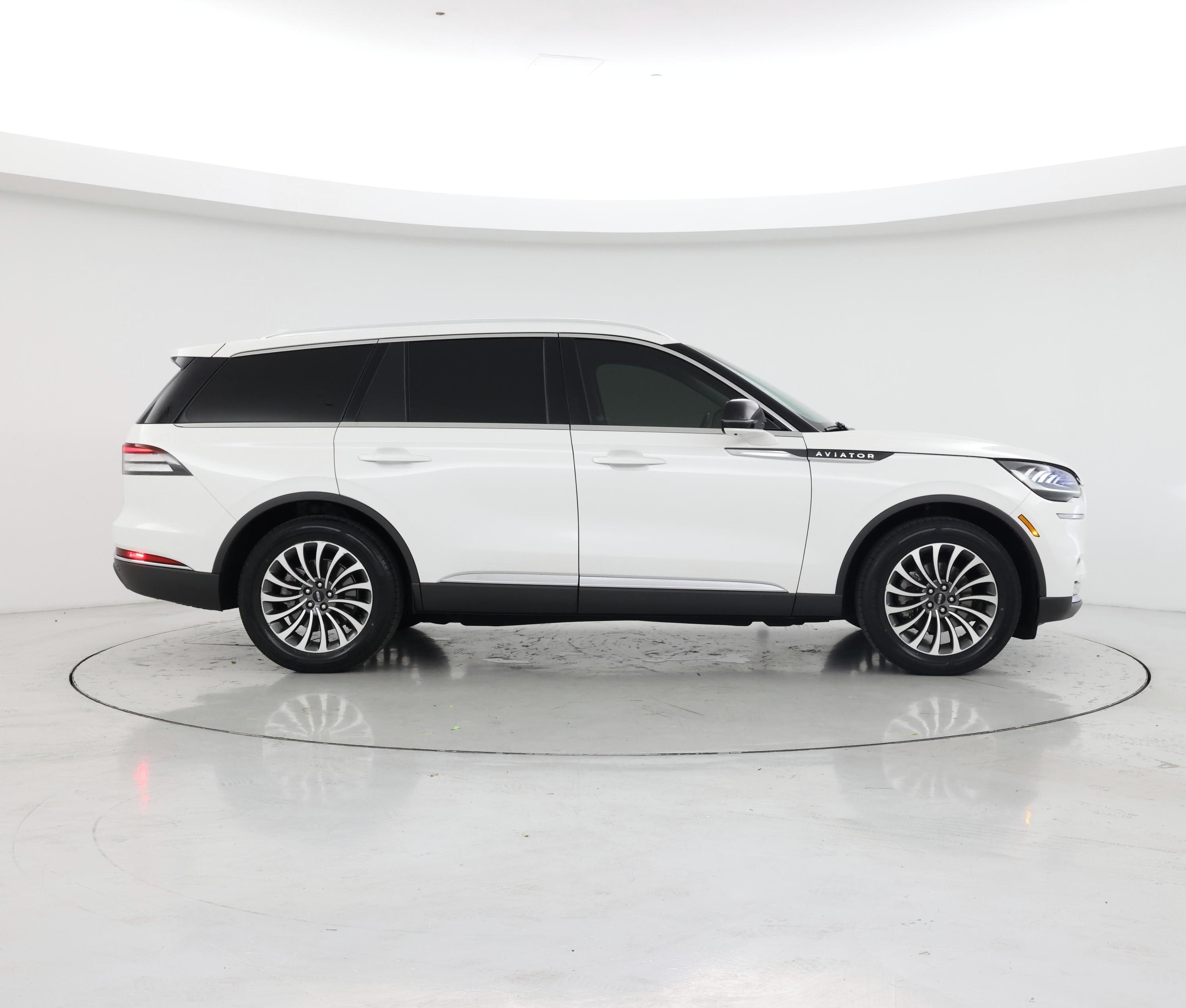 Thumbnail: 2020 Lincoln Aviator - 7