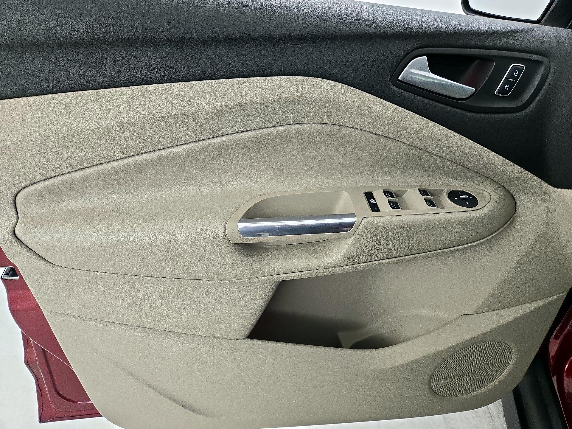 Thumbnail: 2014 Ford C-Max - 12