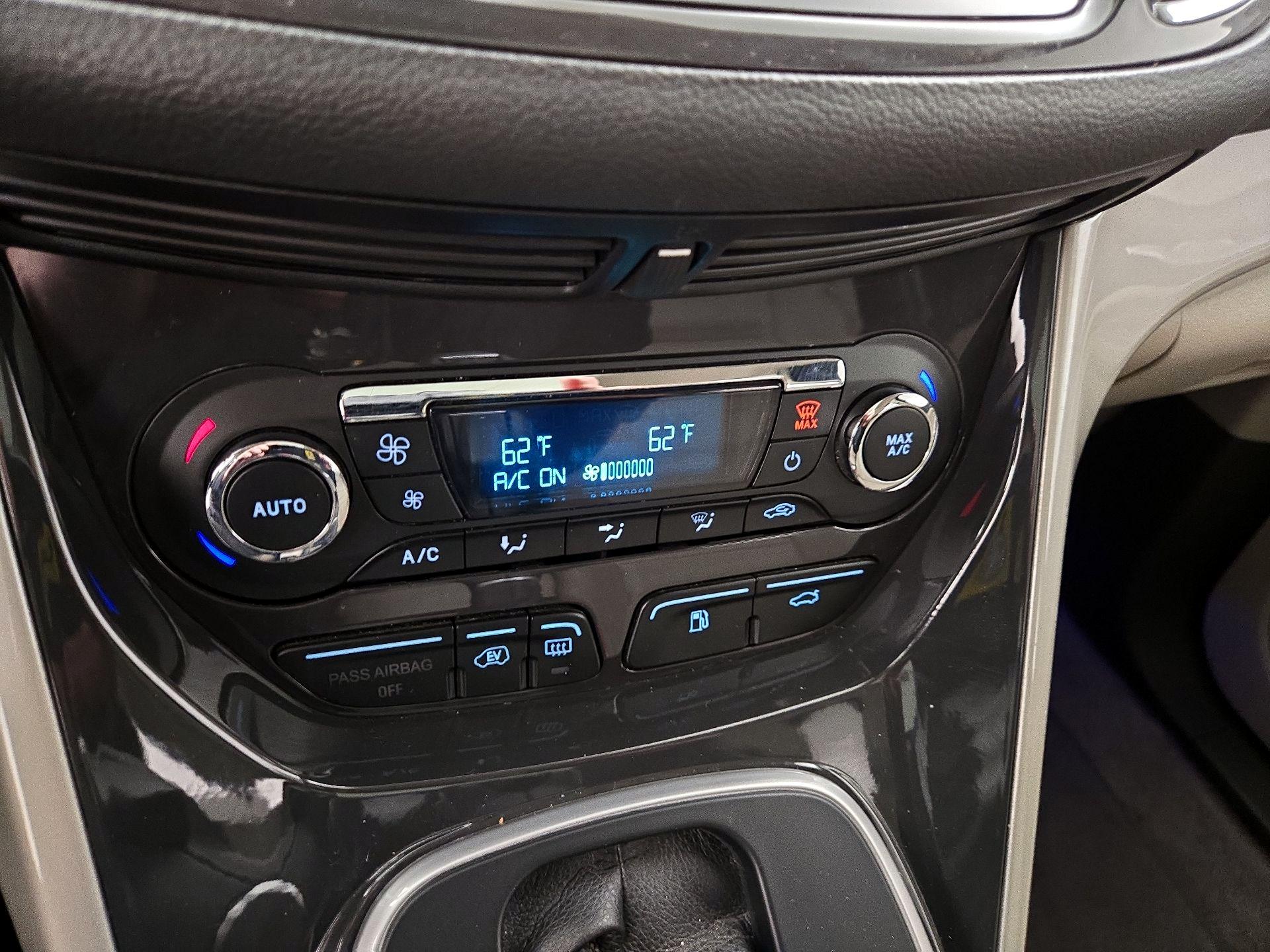 Thumbnail: 2014 Ford C-Max - 17