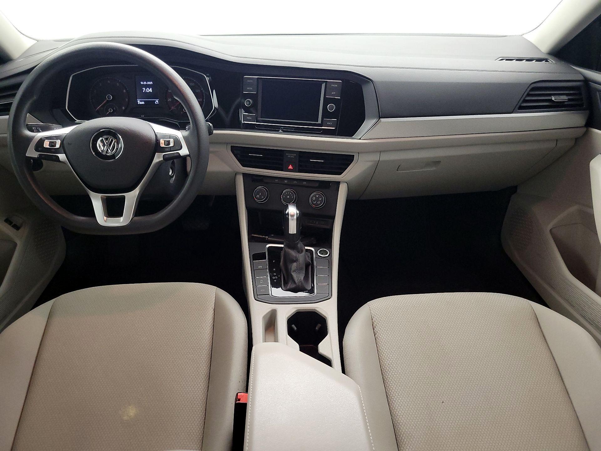 Thumbnail: 2021 Volkswagen Jetta - 9