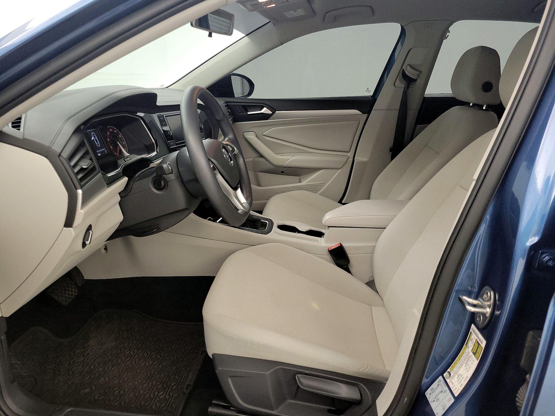 Thumbnail: 2021 Volkswagen Jetta - 11