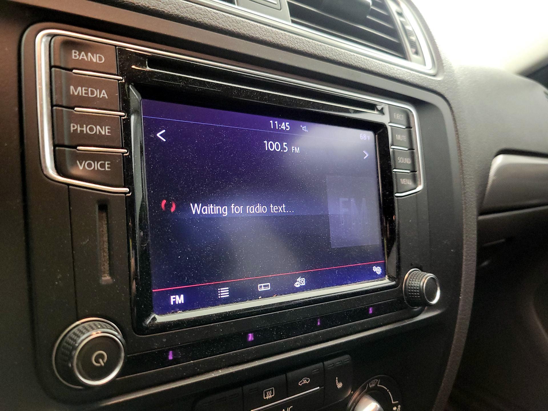 Thumbnail: 2017 Volkswagen Jetta - 15