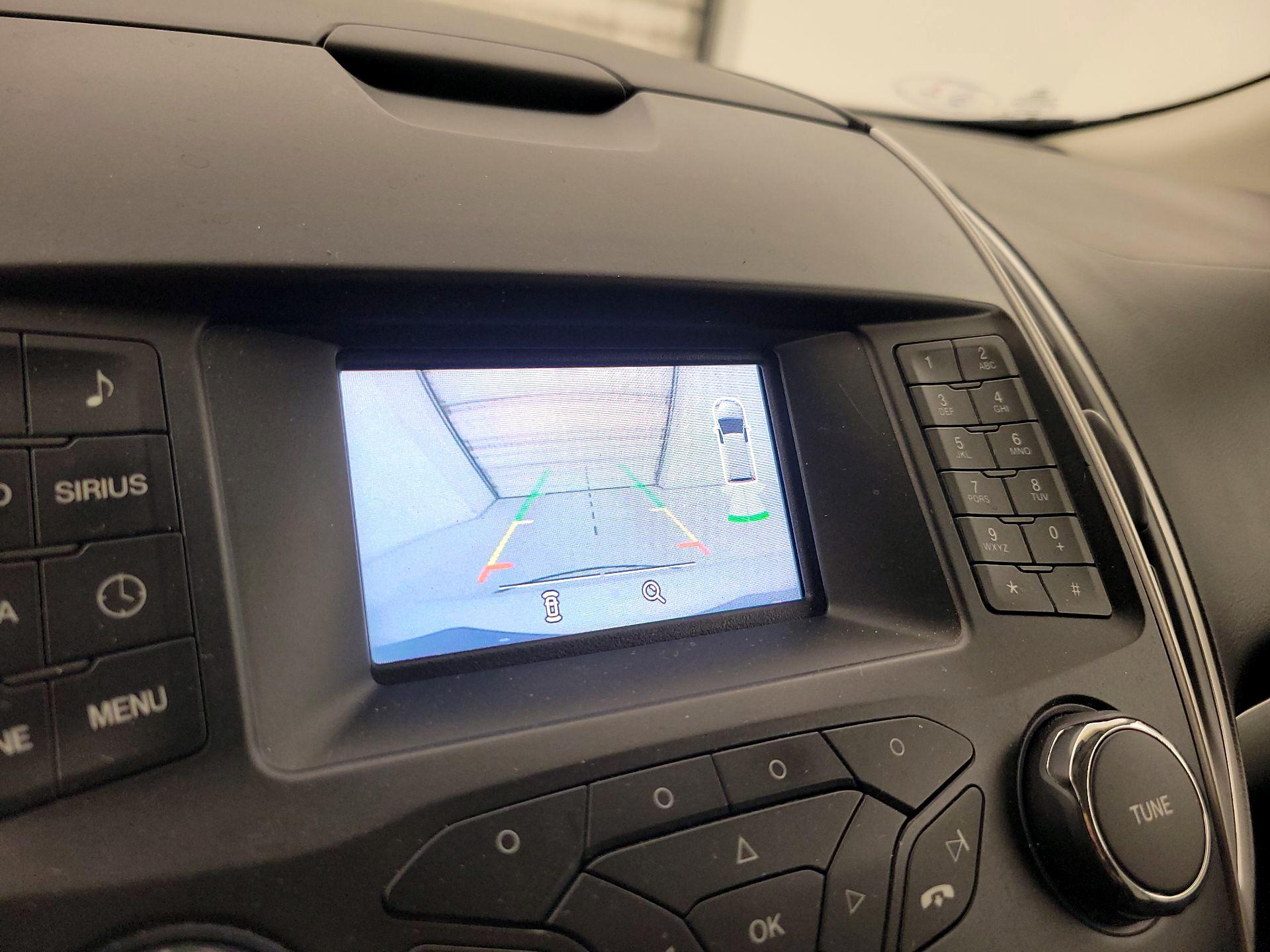 Thumbnail: 2016 Ford Edge - 14