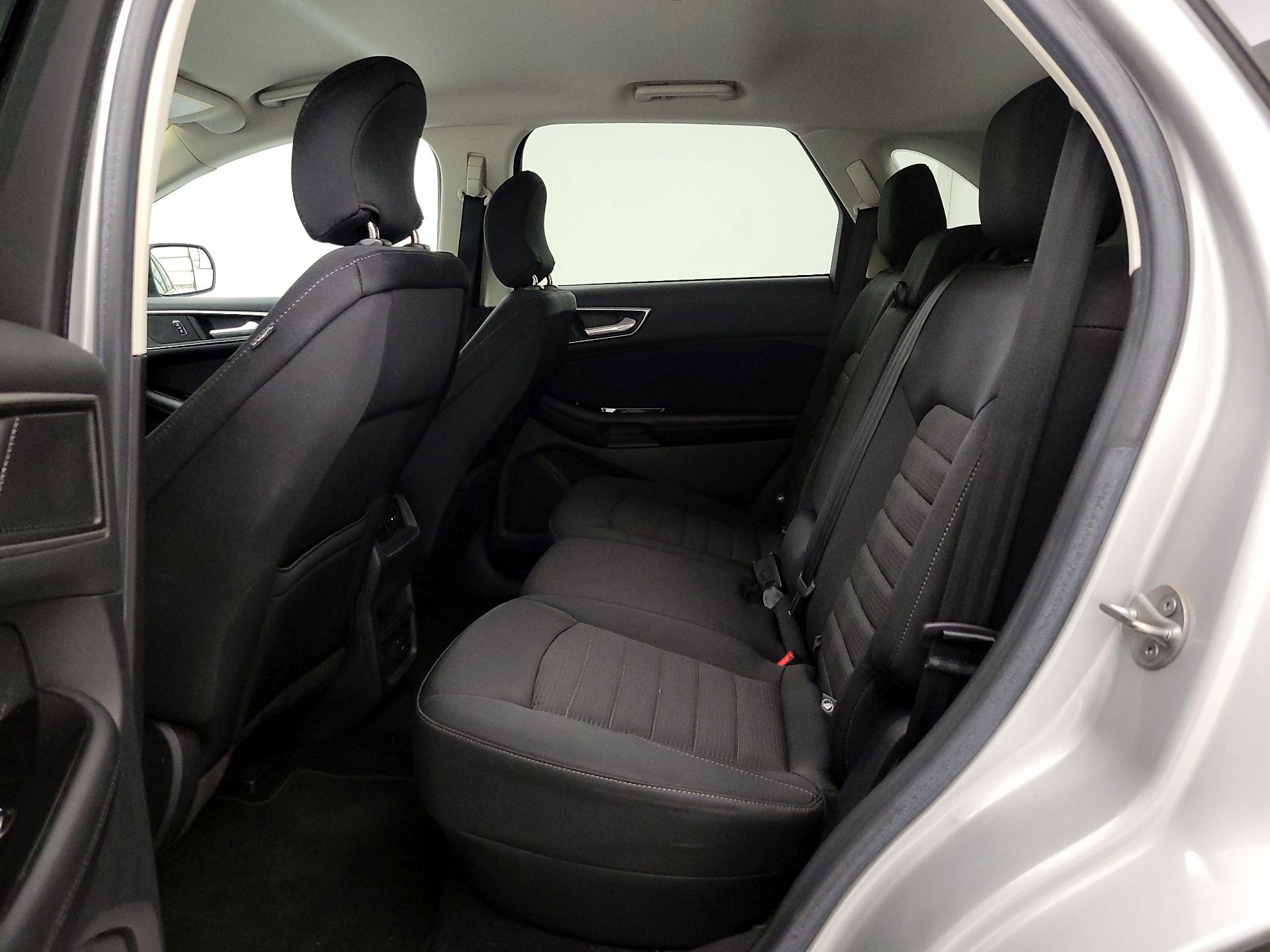 Thumbnail: 2016 Ford Edge - 19