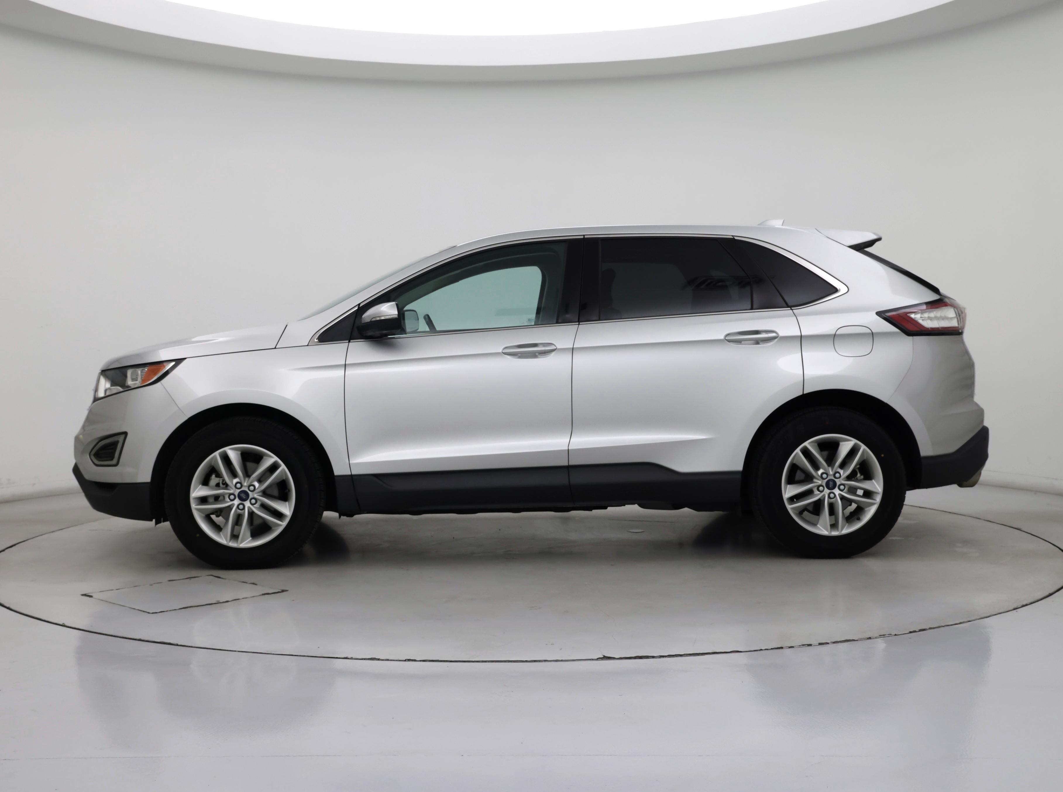 Thumbnail: 2016 Ford Edge - 3