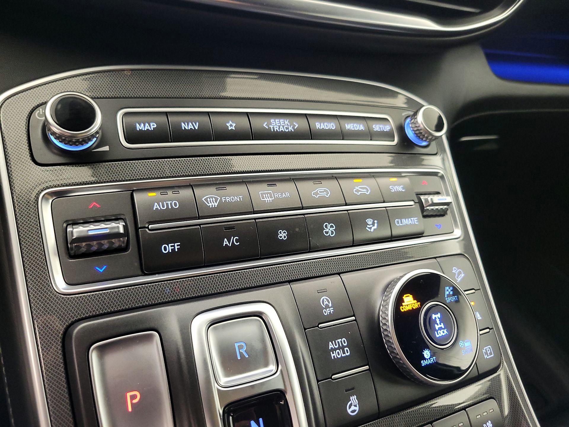 Thumbnail: 2022 Hyundai Santa Fe - 17