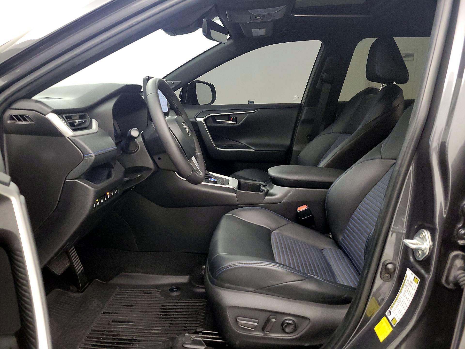 Thumbnail: 2024 Toyota RAV4 - 11