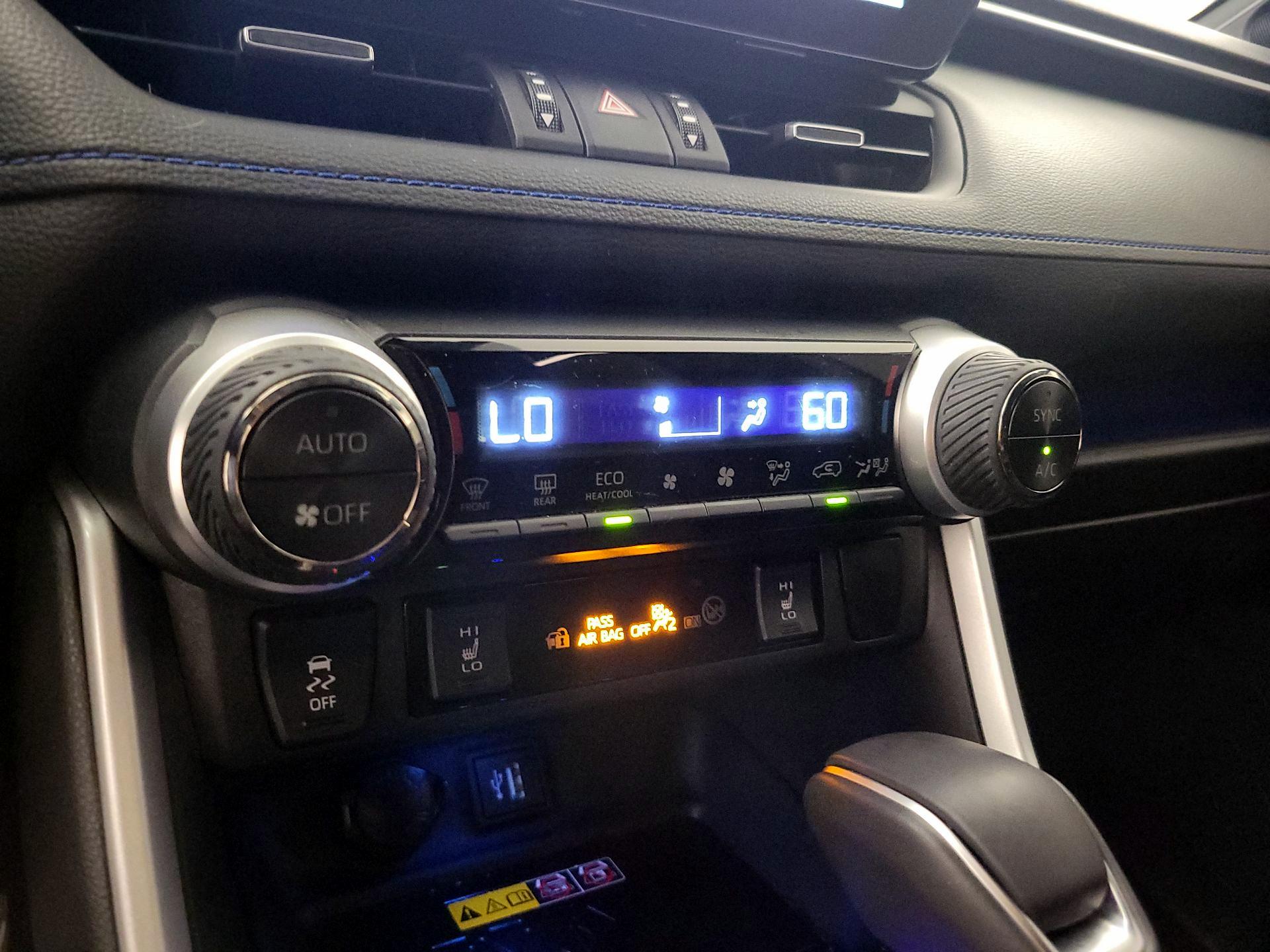 Thumbnail: 2024 Toyota RAV4 - 16