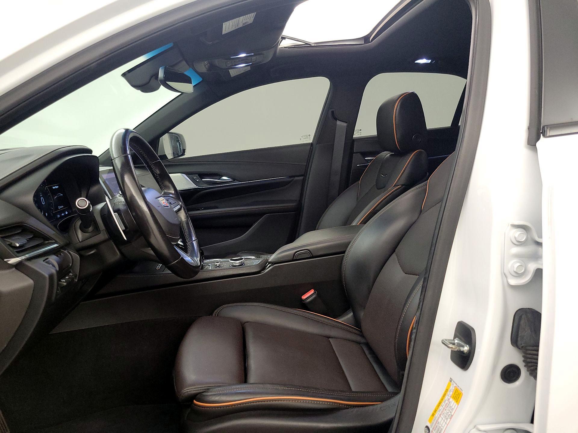 Thumbnail: 2022 Cadillac CT4 - 11