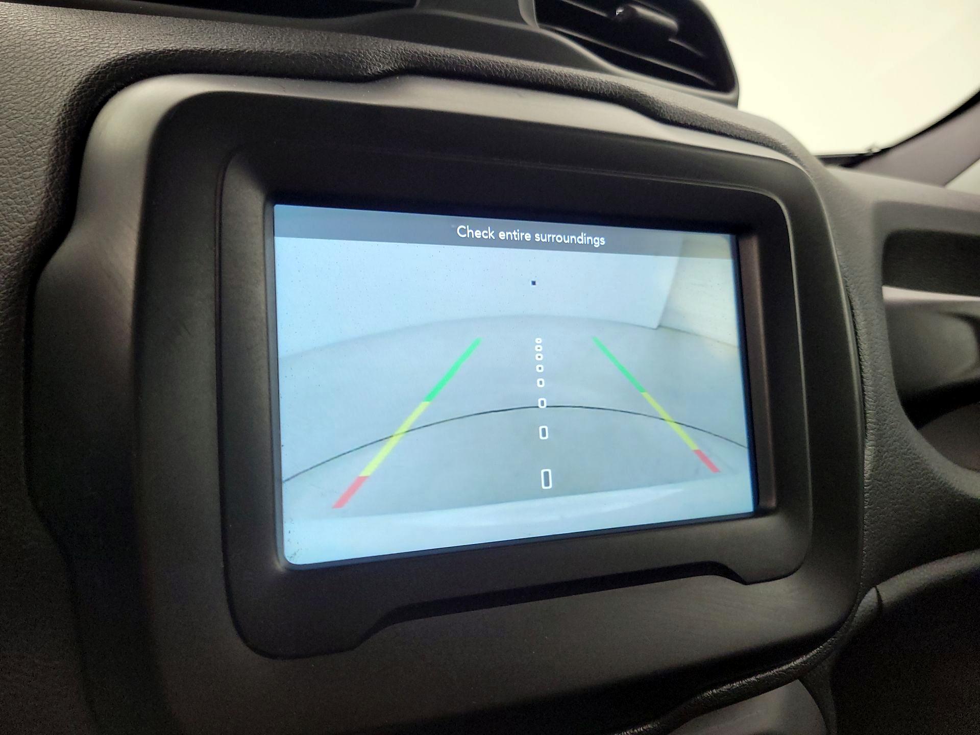 Thumbnail: 2020 Jeep Renegade - 14