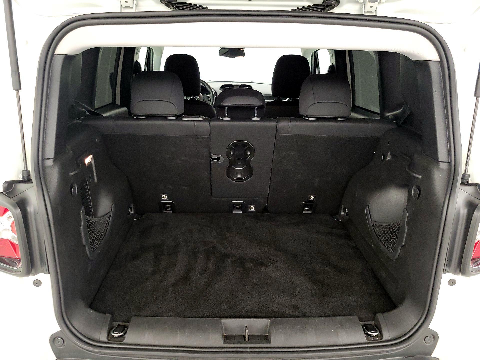 Thumbnail: 2020 Jeep Renegade - 20