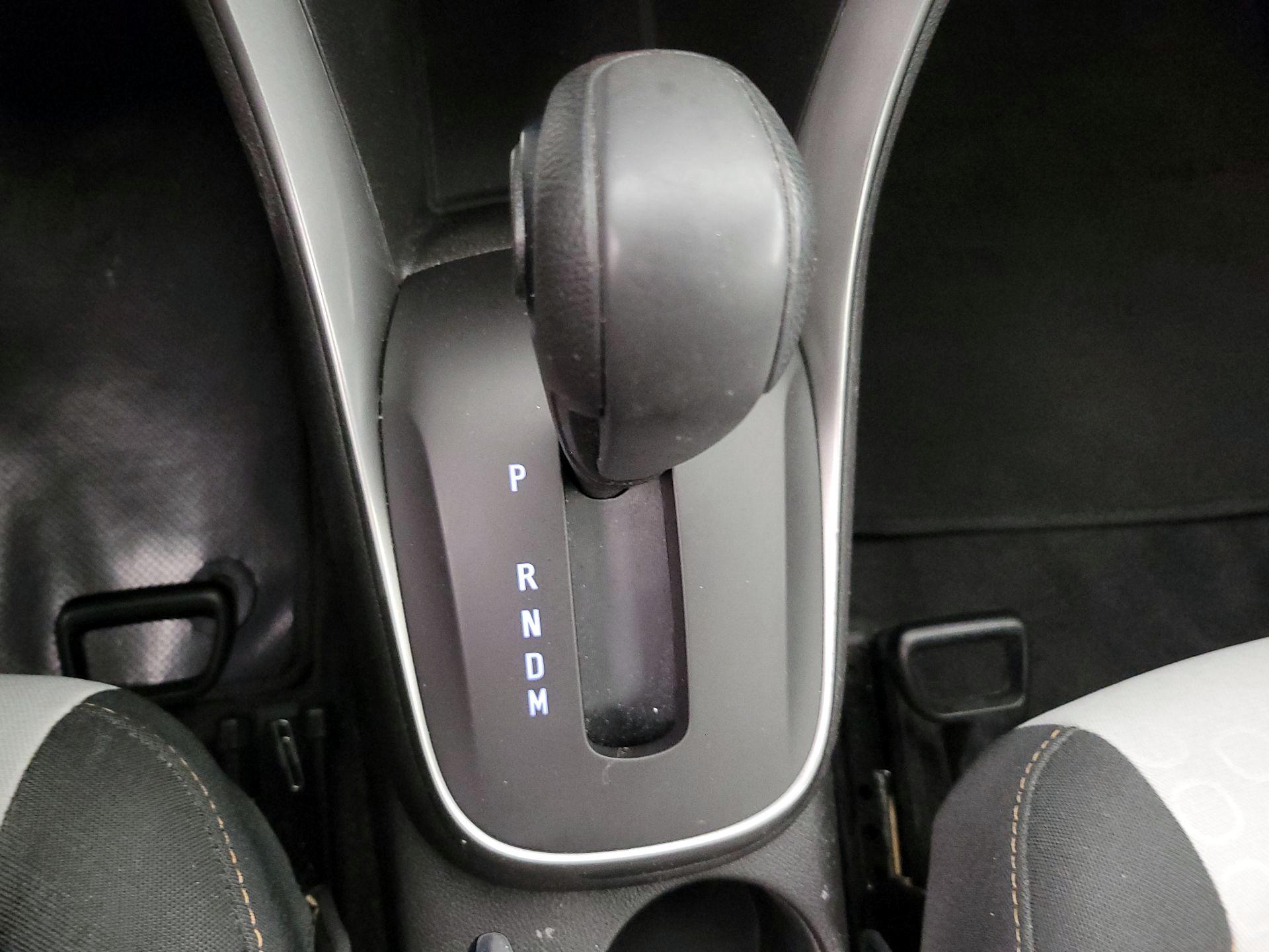 Thumbnail: 2018 Chevrolet Trax - 17