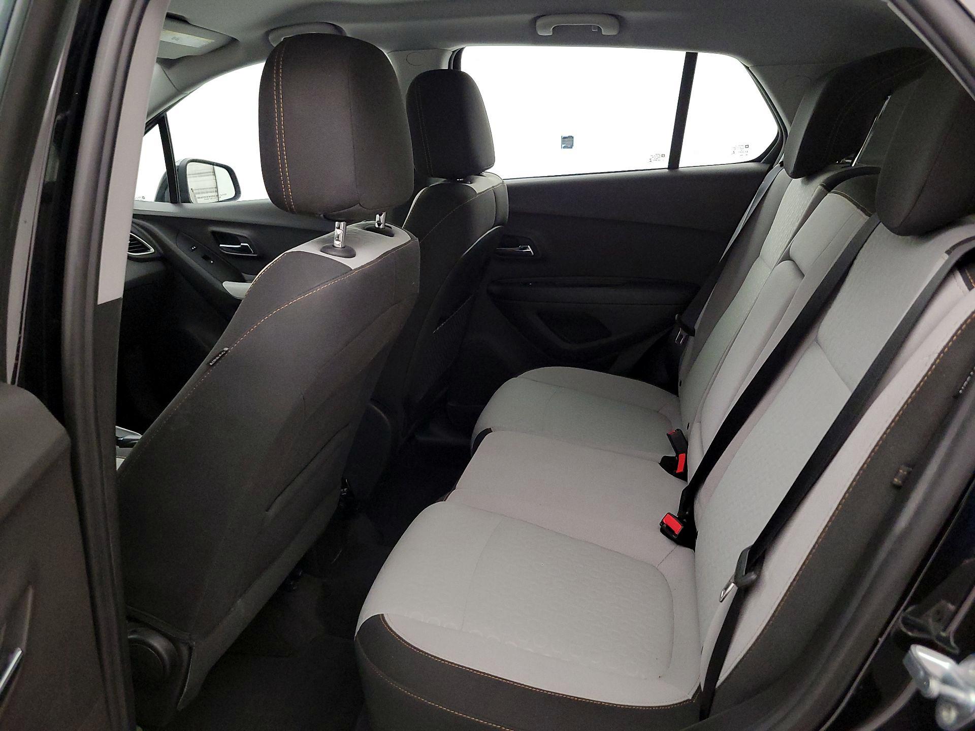 Thumbnail: 2018 Chevrolet Trax - 19