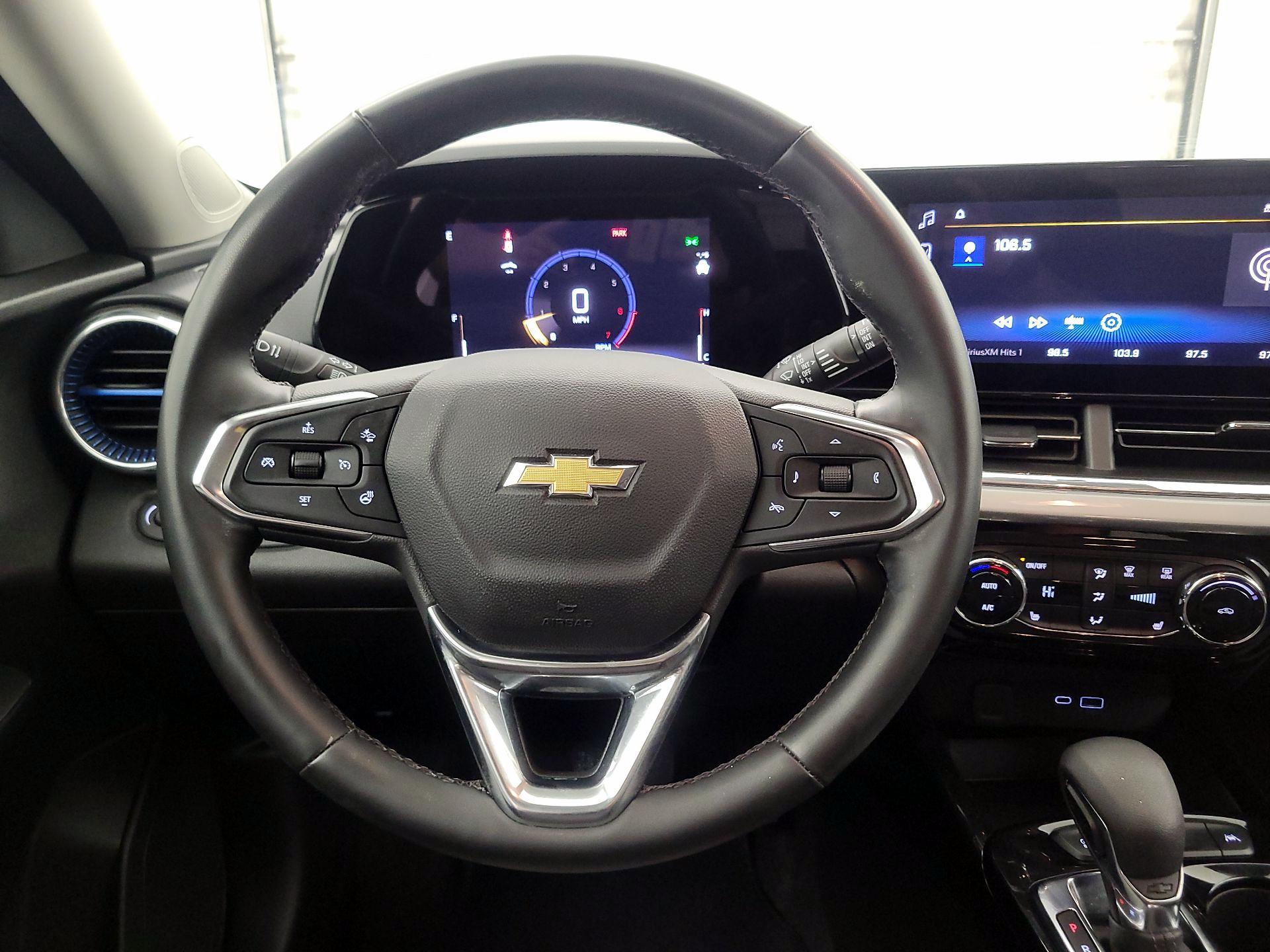 Thumbnail: 2025 Chevrolet Trax - 10